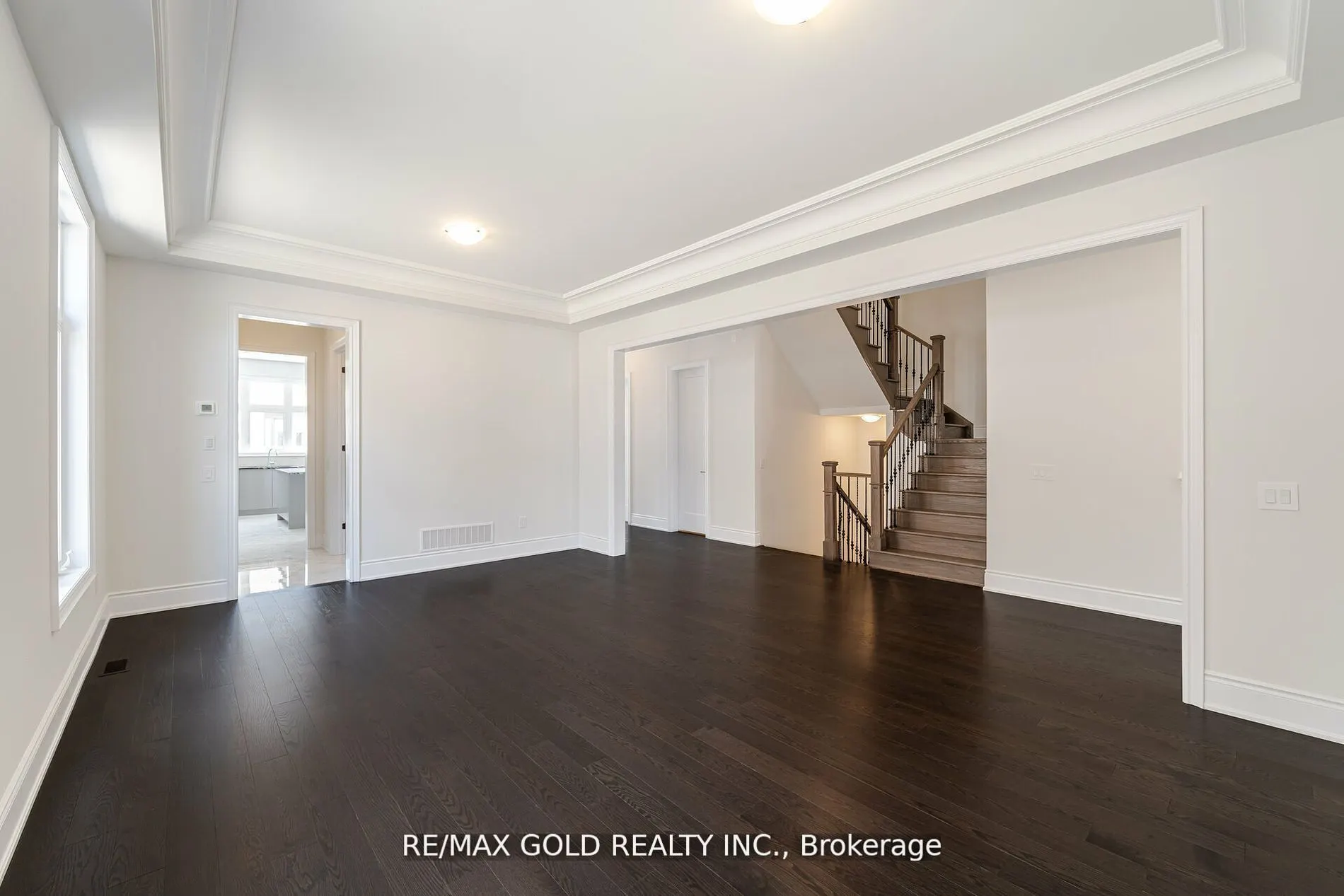 80 Raspberry Ridge Avenue
