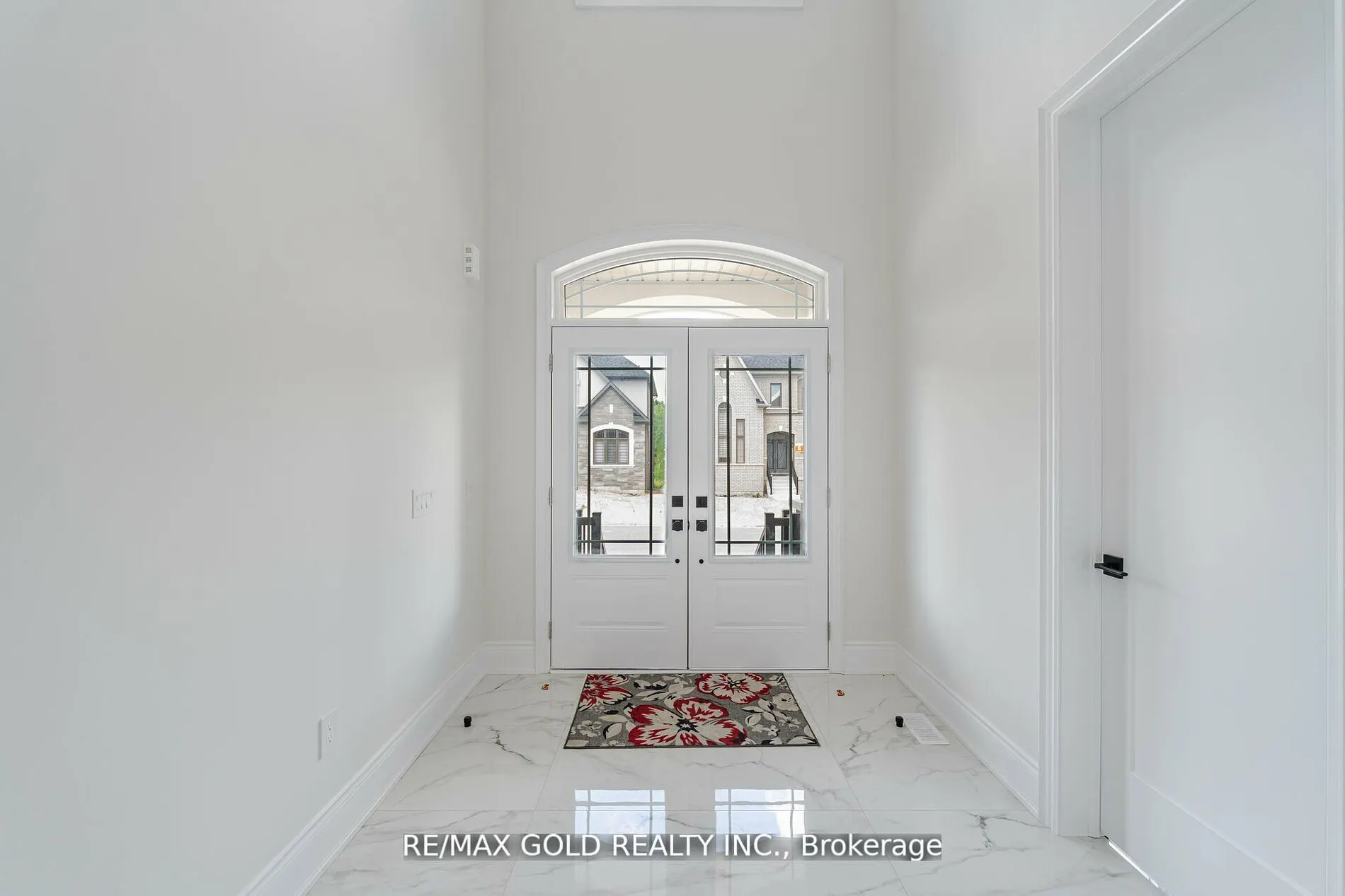 80 Raspberry Ridge Avenue