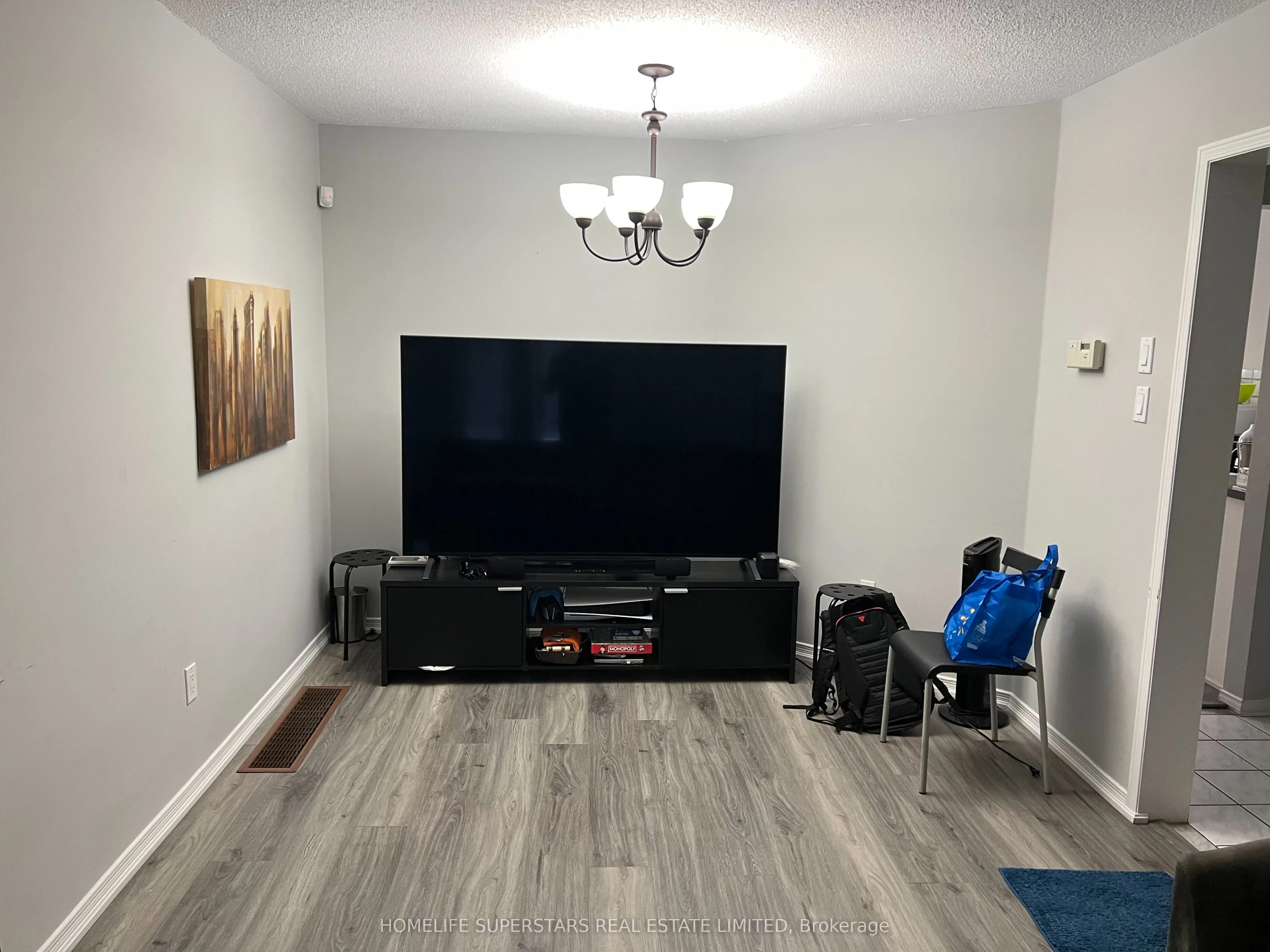 6119 Clover Ridge Crescent