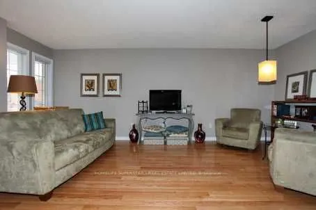 6119 Clover Ridge Crescent
