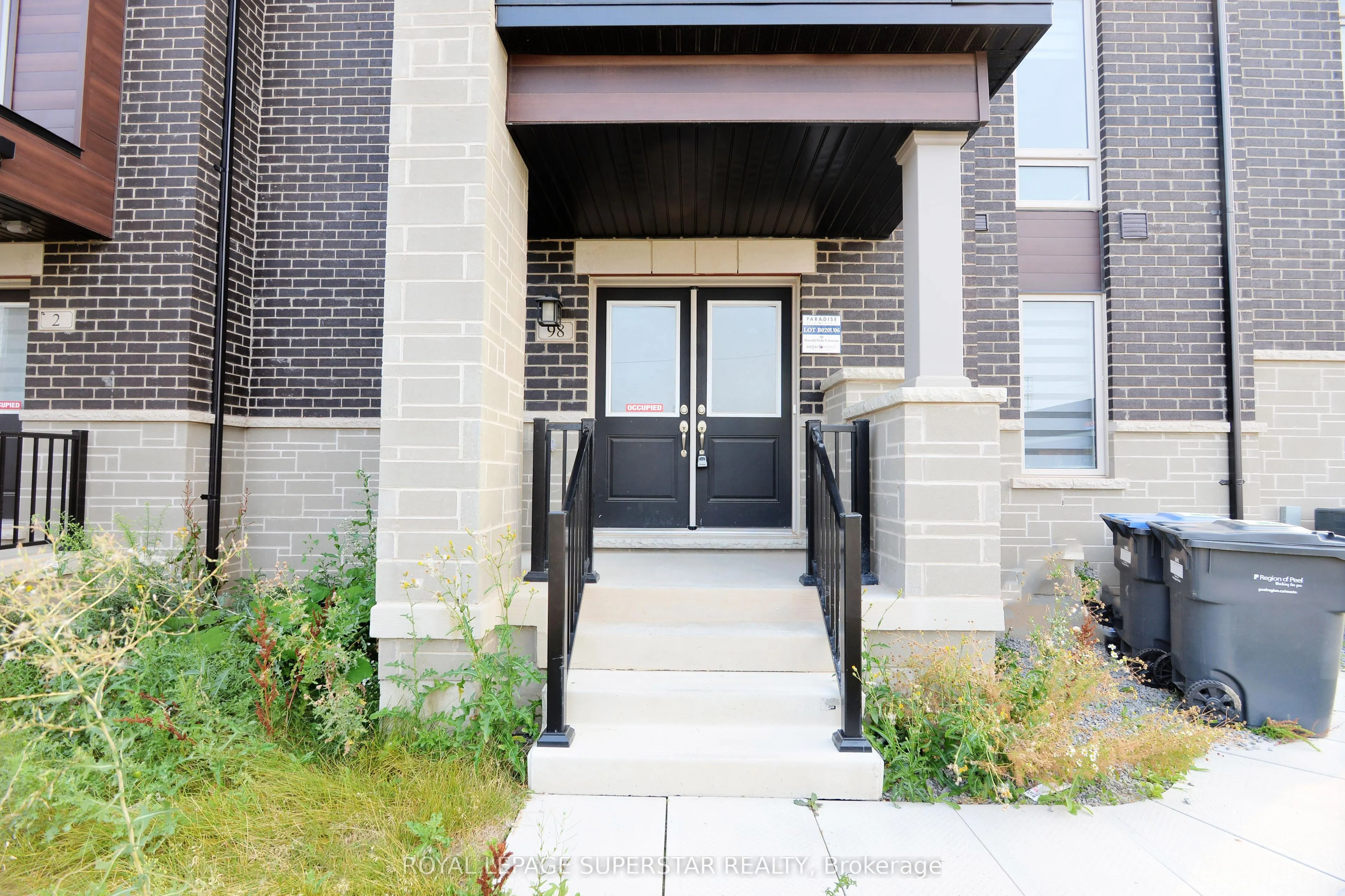 98 DONALD FICHT Crescent