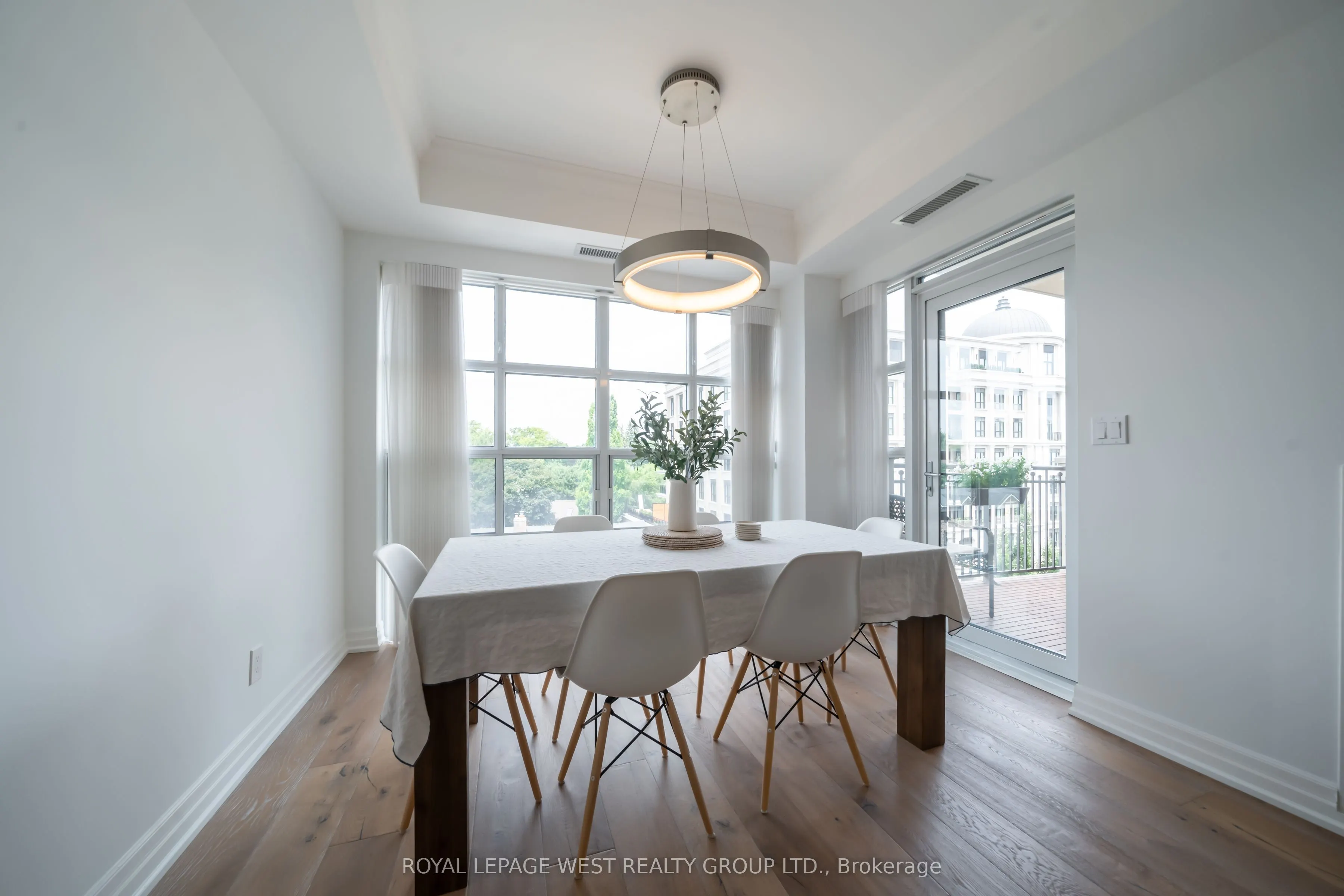 2855 Bloor Street W, #616