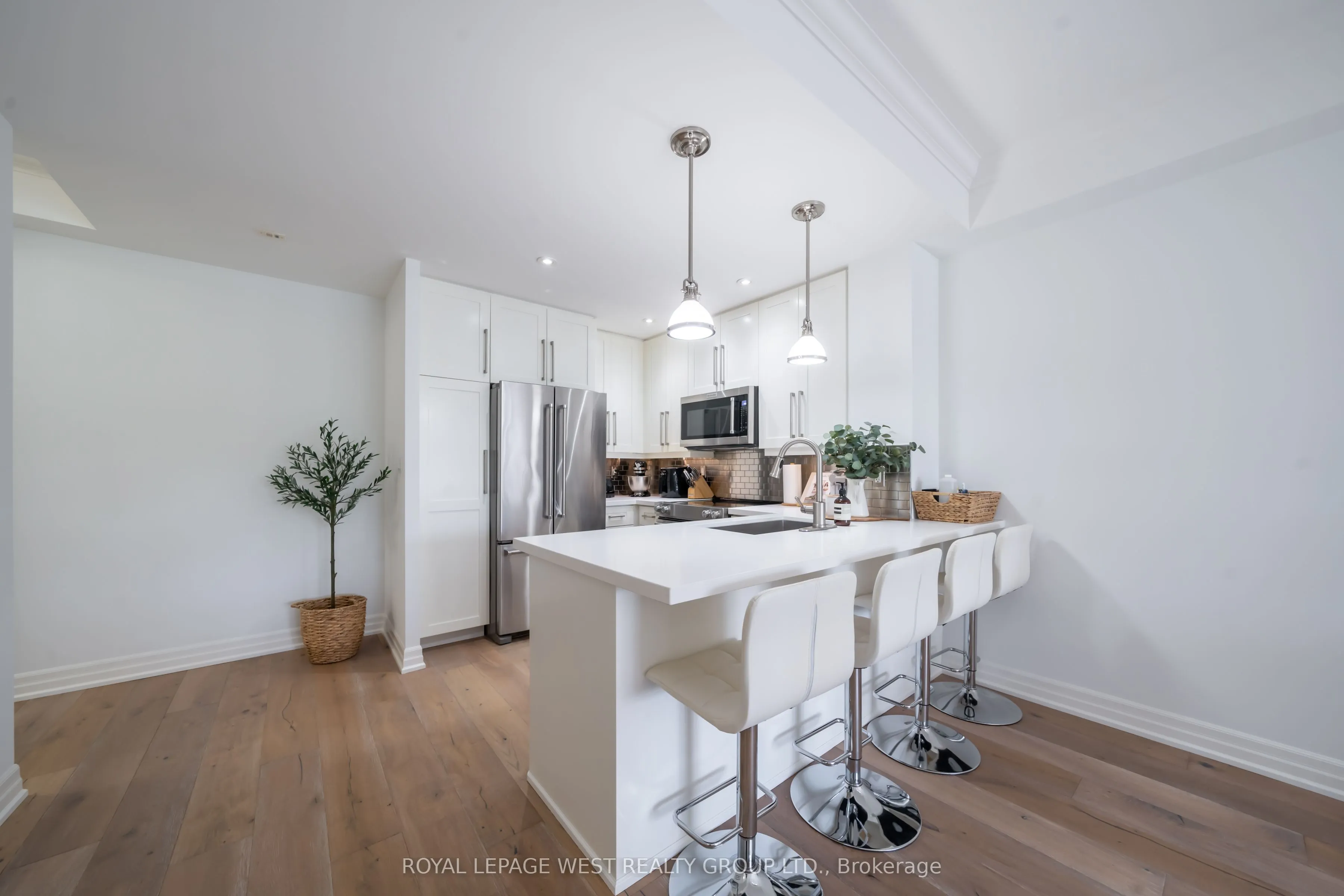 2855 Bloor Street W, #616