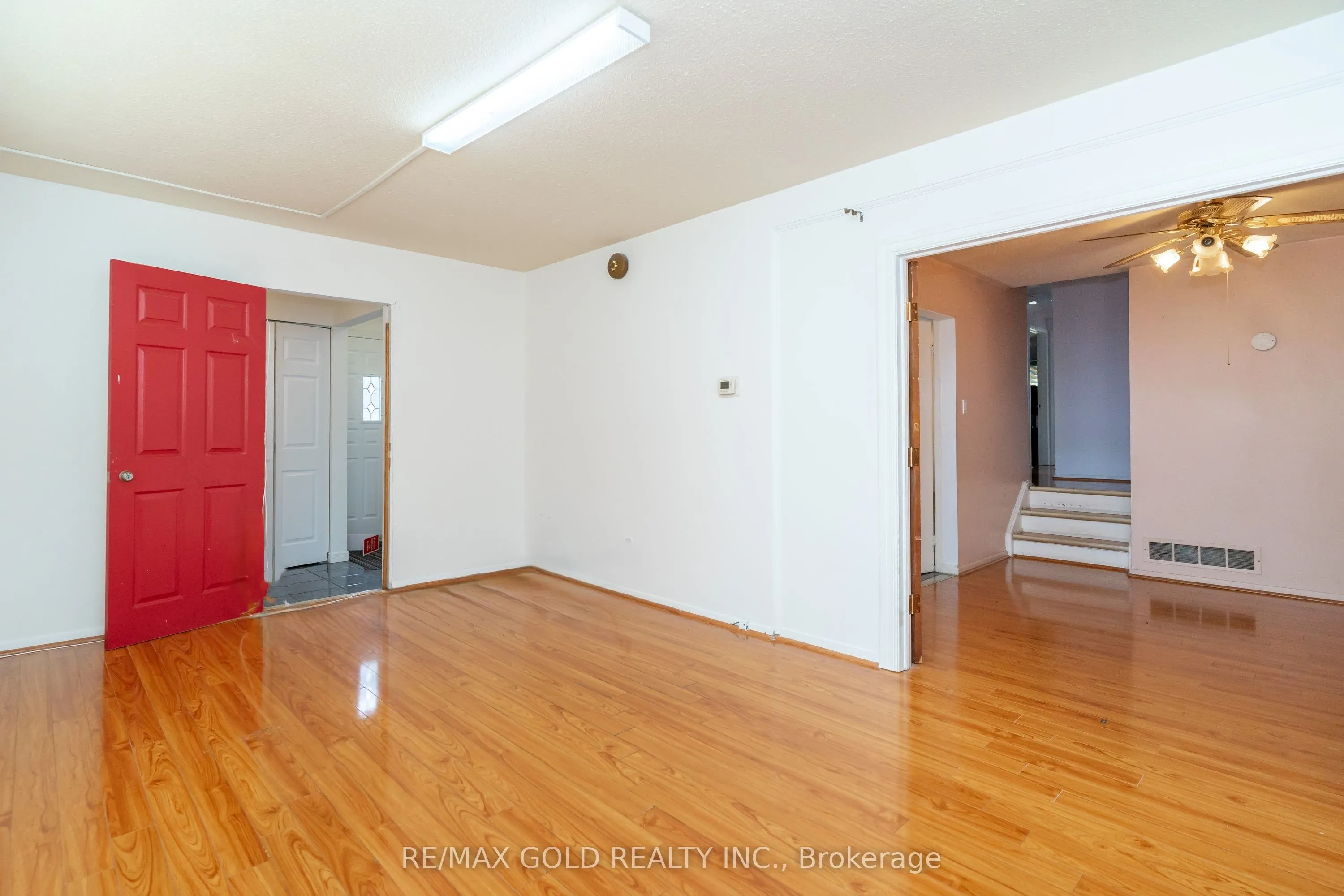 10 Edenridge Drive
