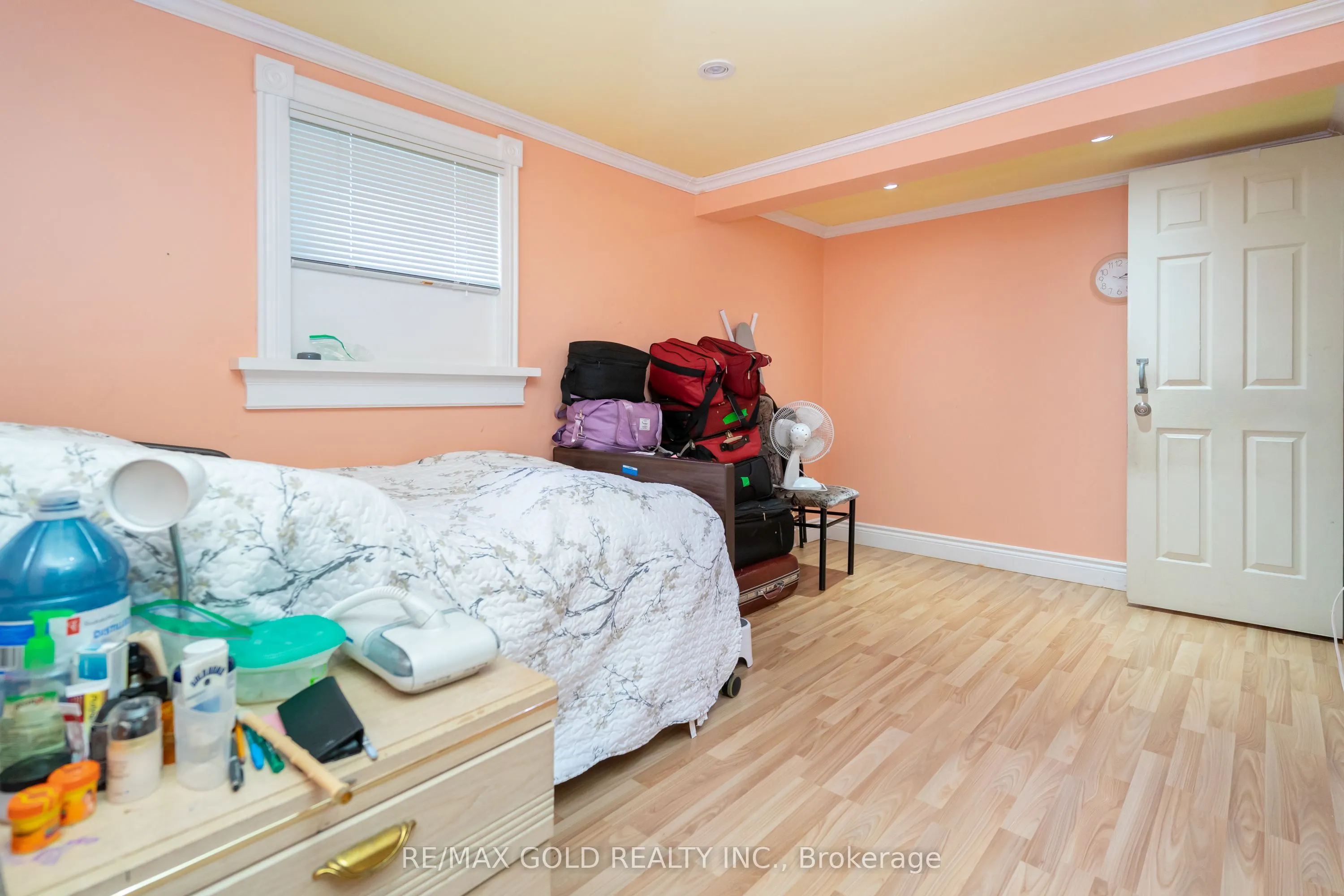 10 Edenridge Drive