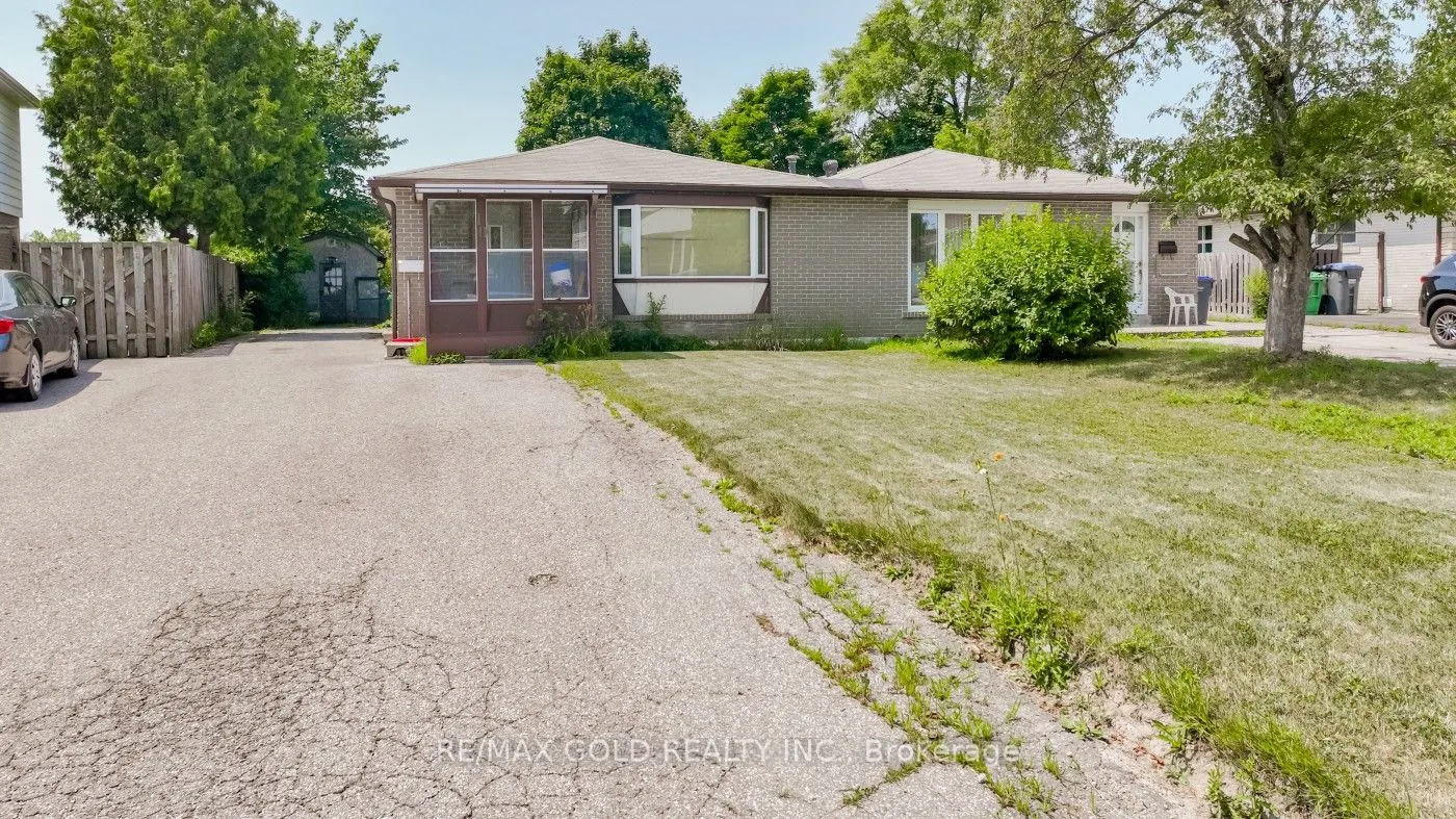 10 Edenridge Drive