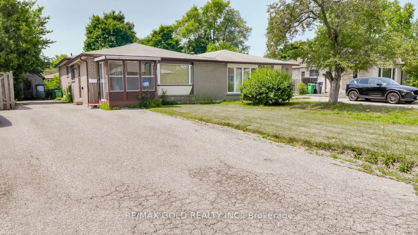 10 Edenridge Drive