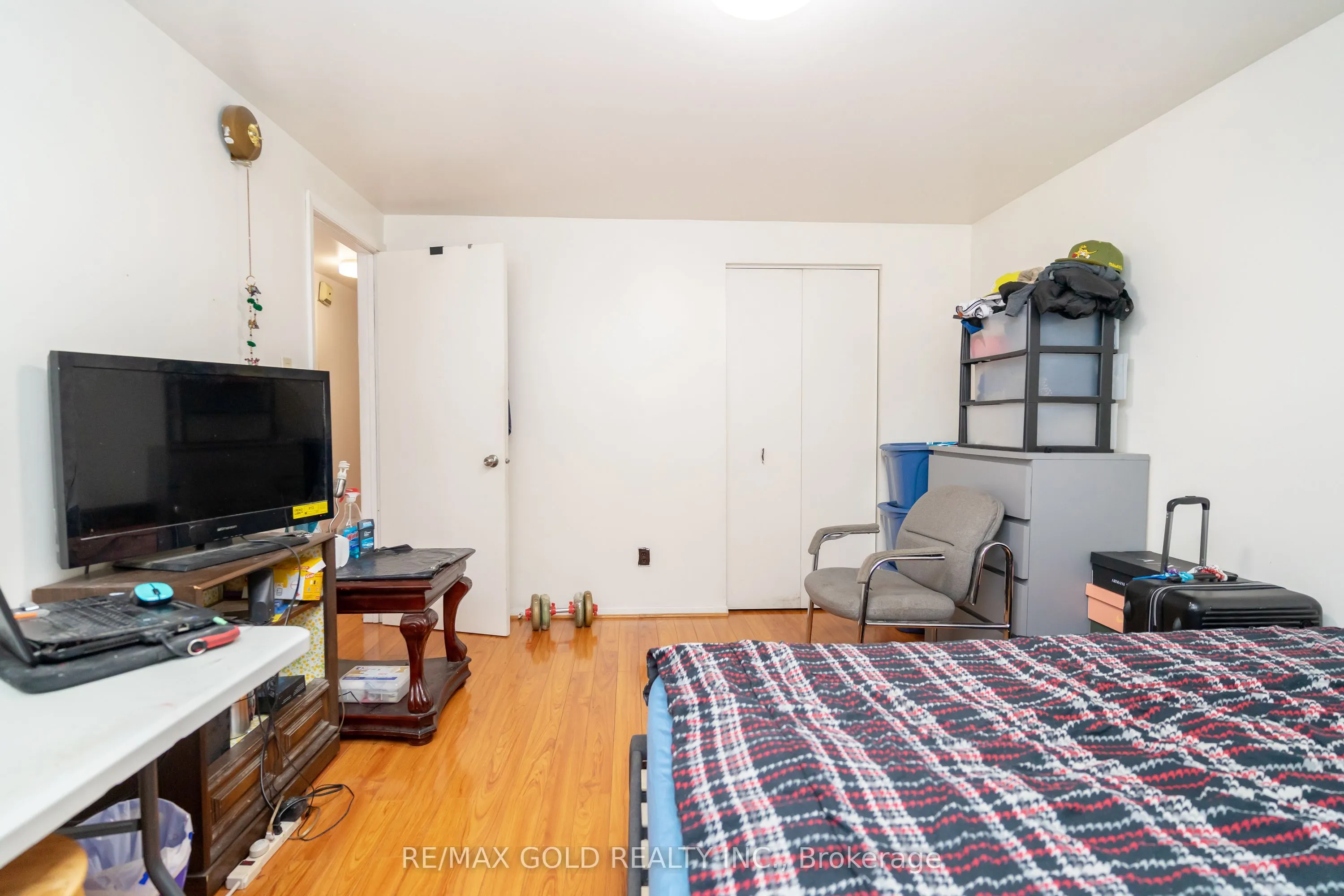 10 Edenridge Drive