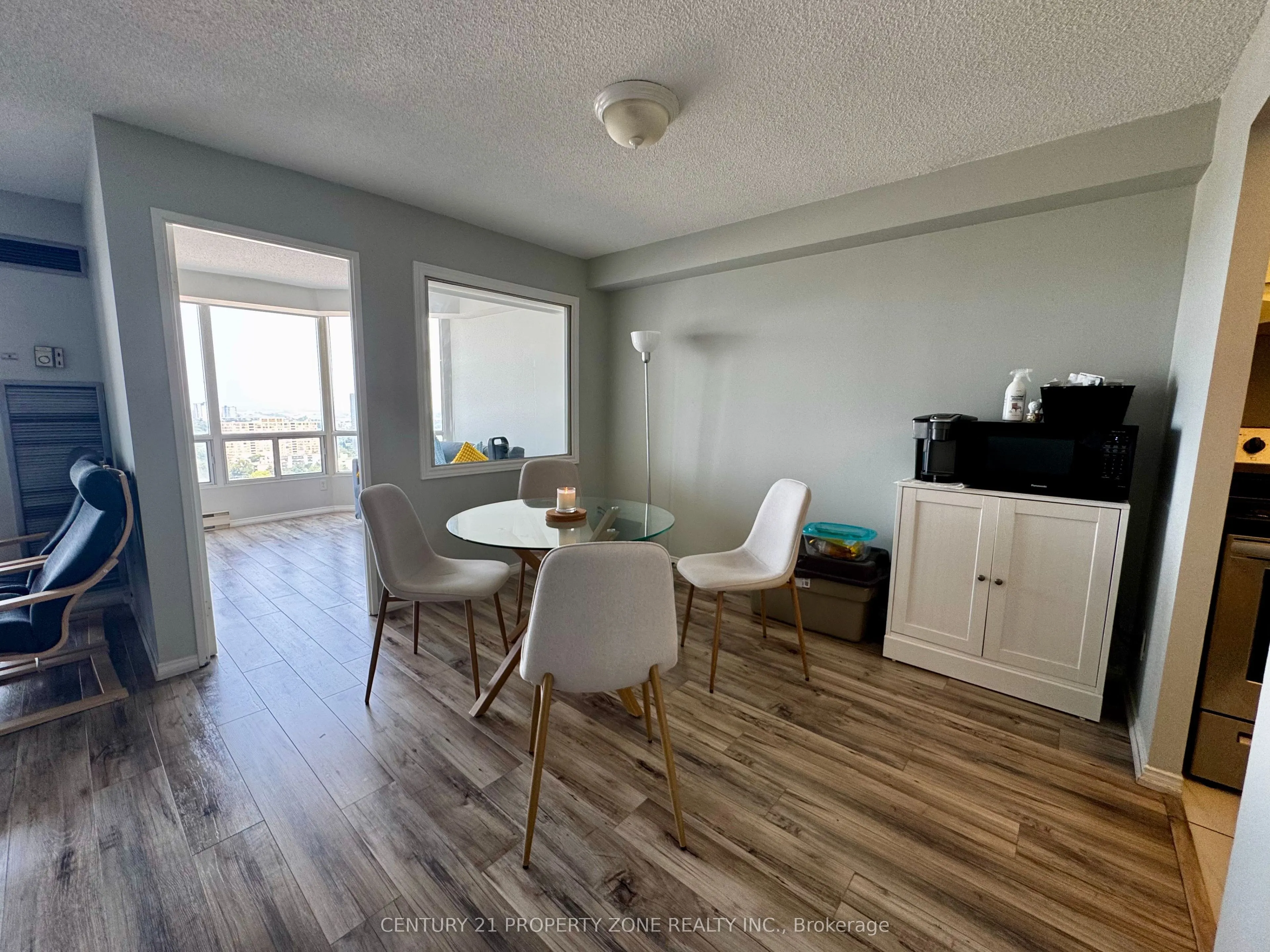 115 Hillcrest Avenue, #2015