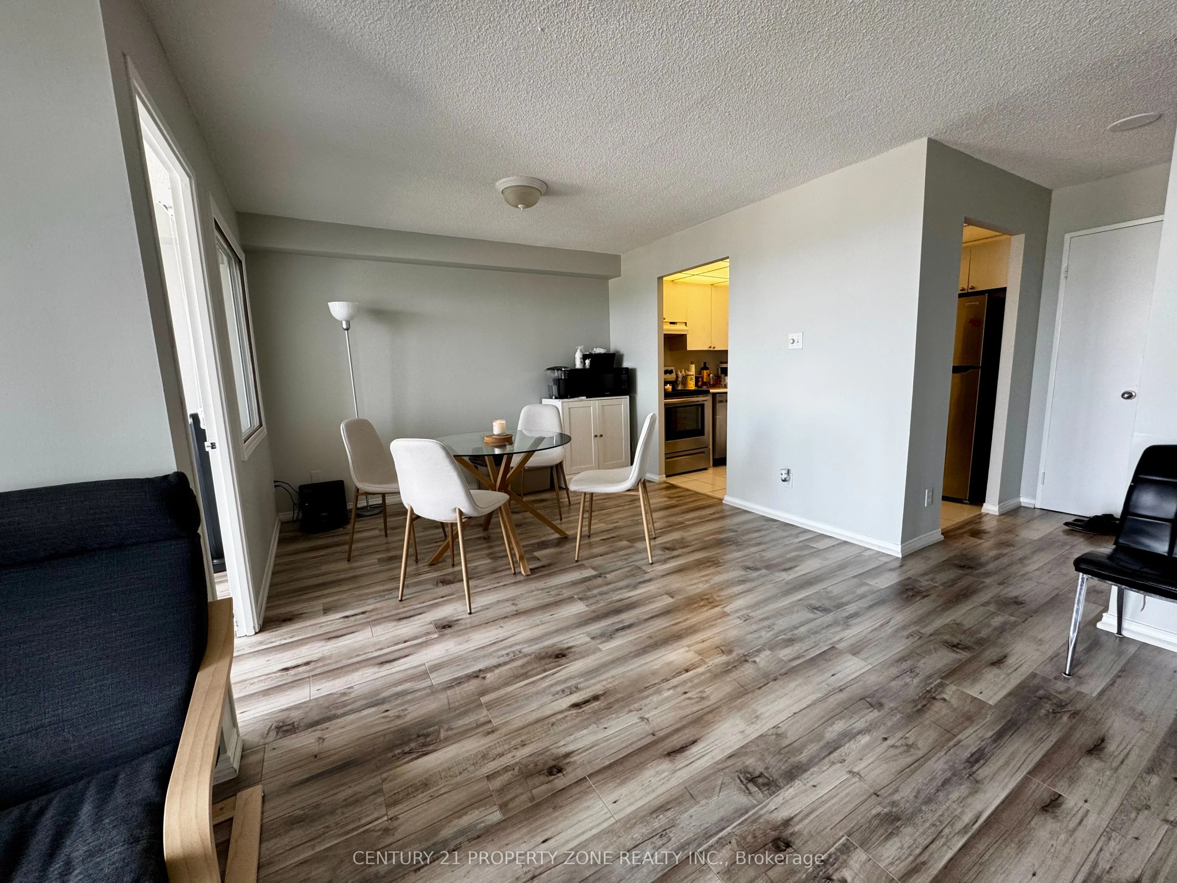 115 Hillcrest Avenue, #2015