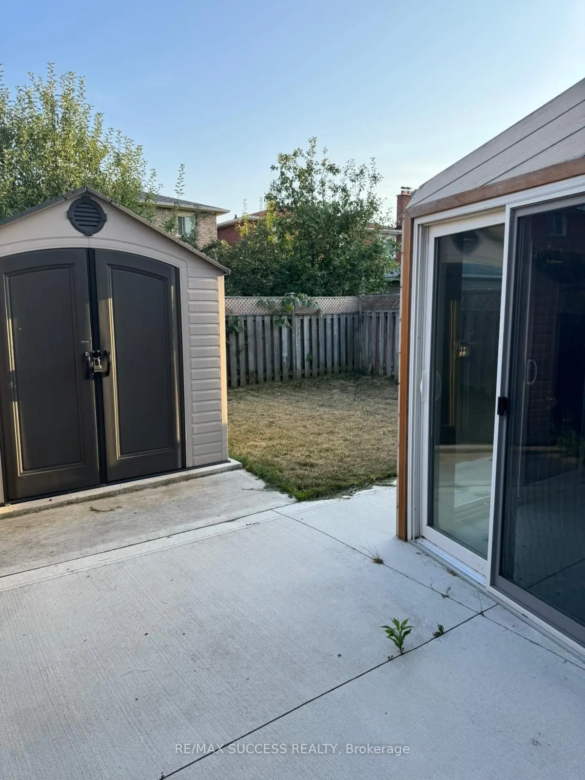 32 Martindale Crescent