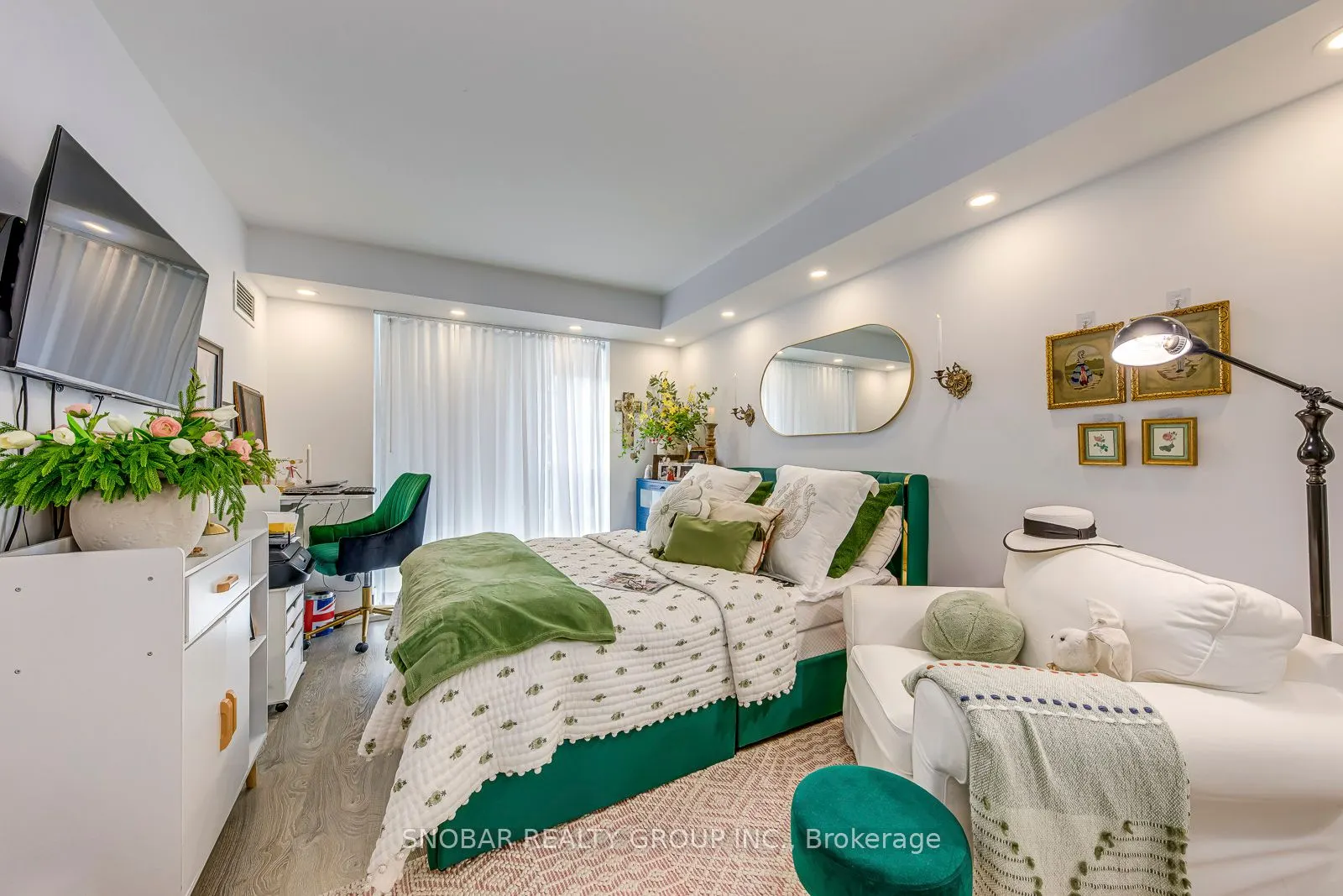 7 Michael Power Place, #1503