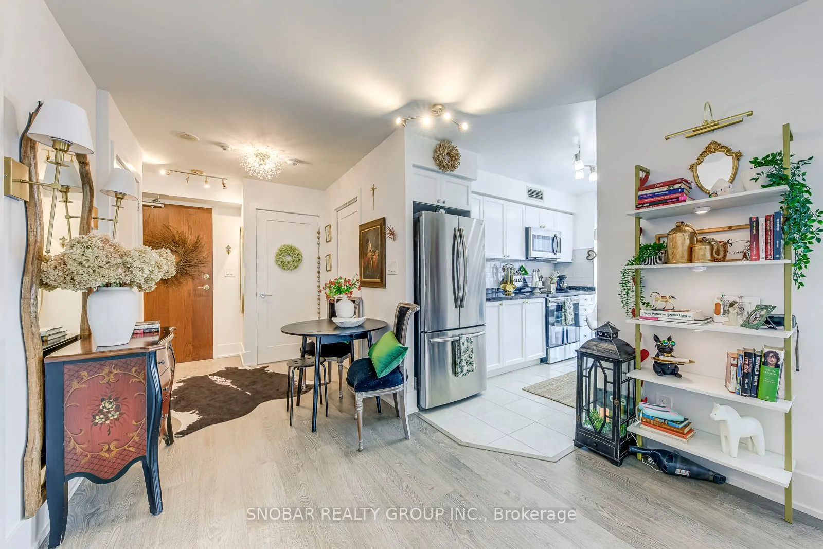 7 Michael Power Place, #1503