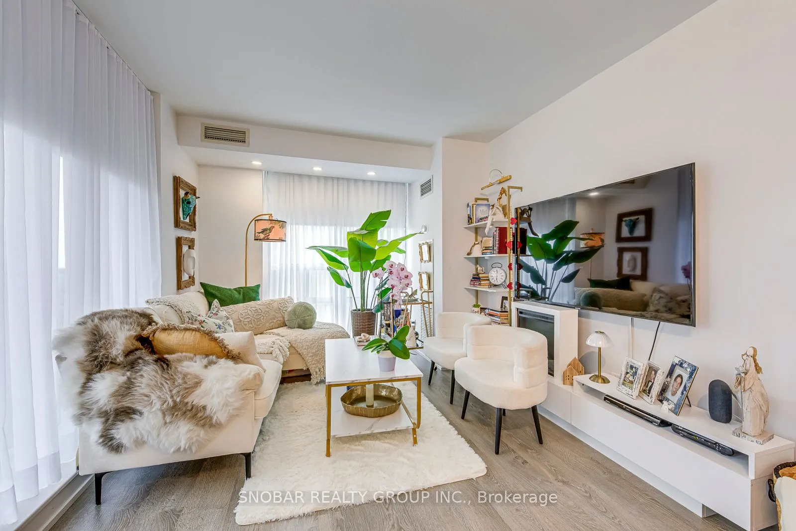 7 Michael Power Place, #1503
