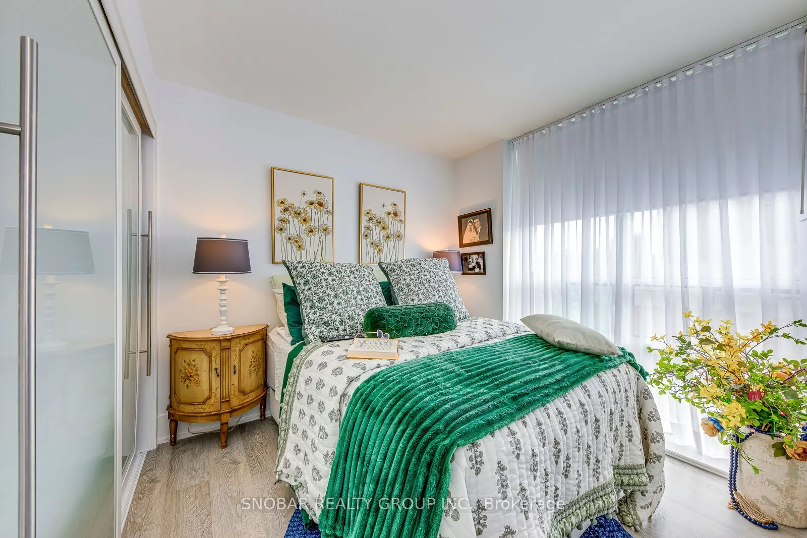 7 Michael Power Place, #1503