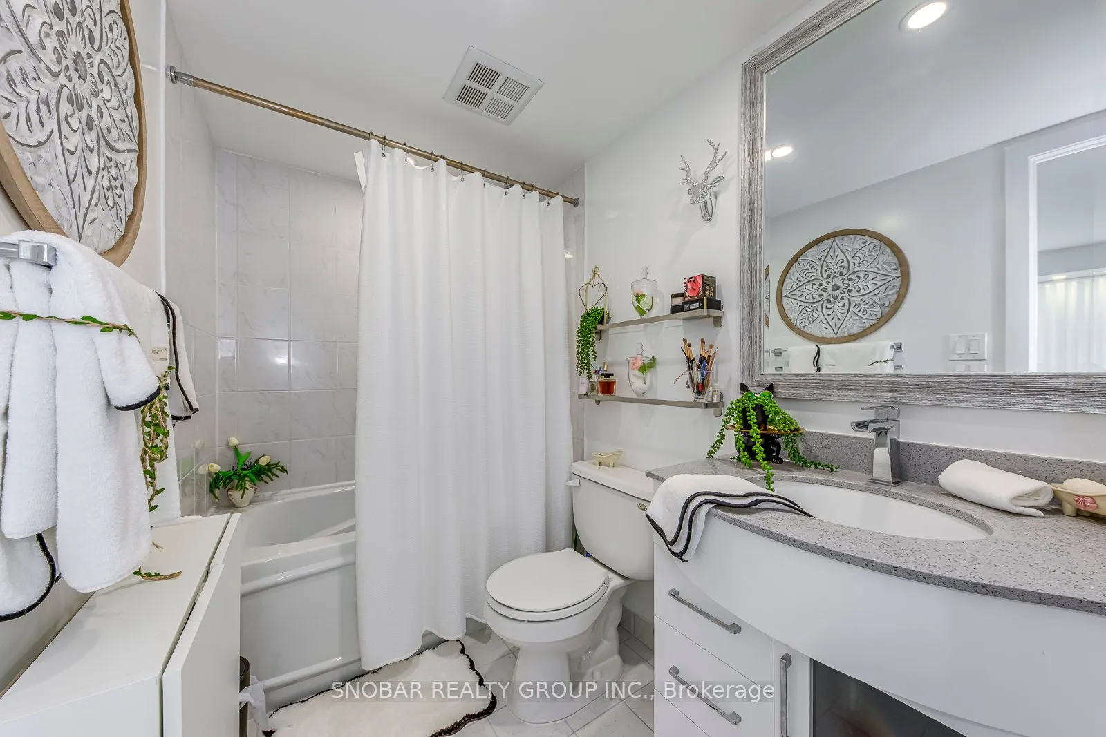 7 Michael Power Place, #1503