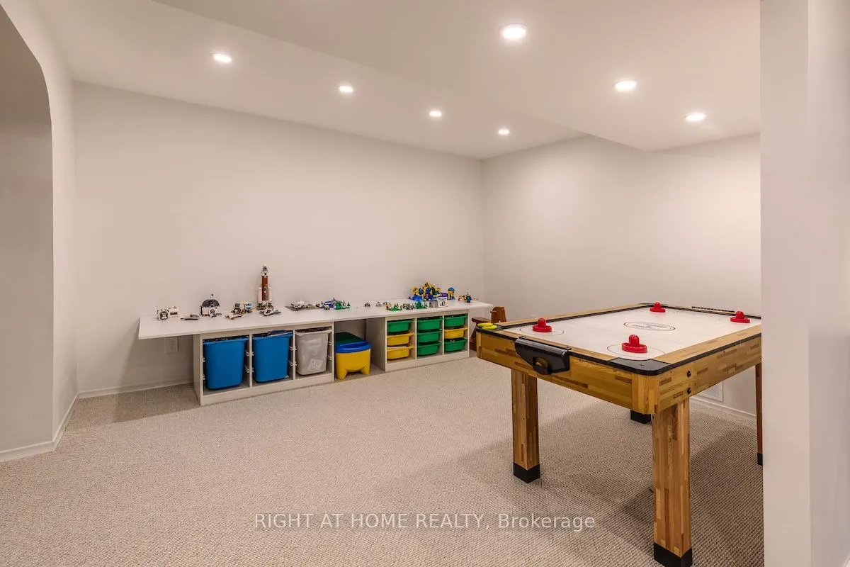 1456 Ballyclare Drive