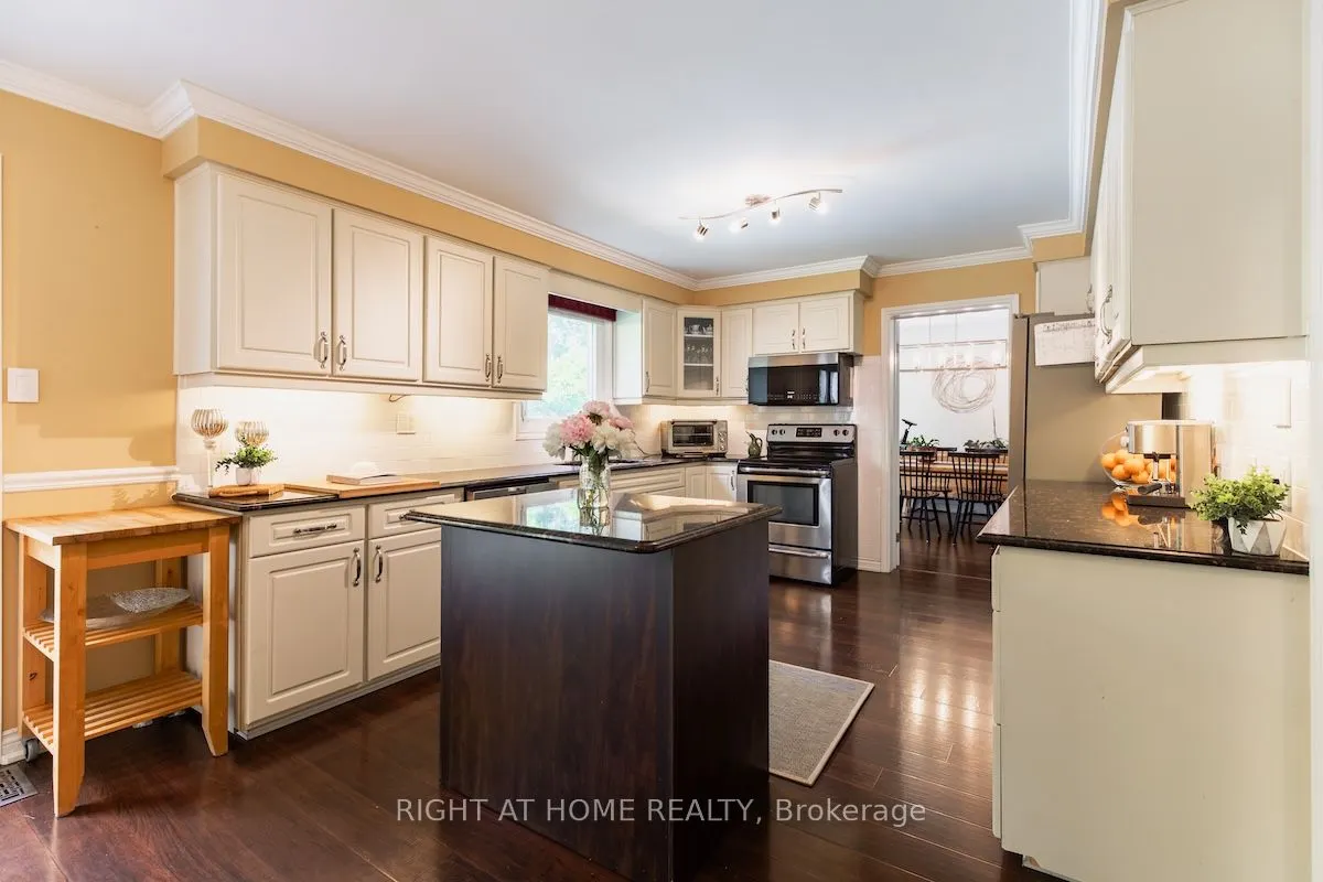 1456 Ballyclare Drive