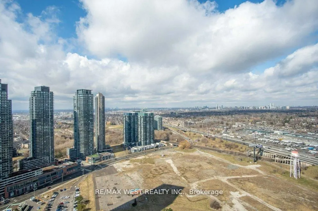 70 Annie Craig Drive, #3602