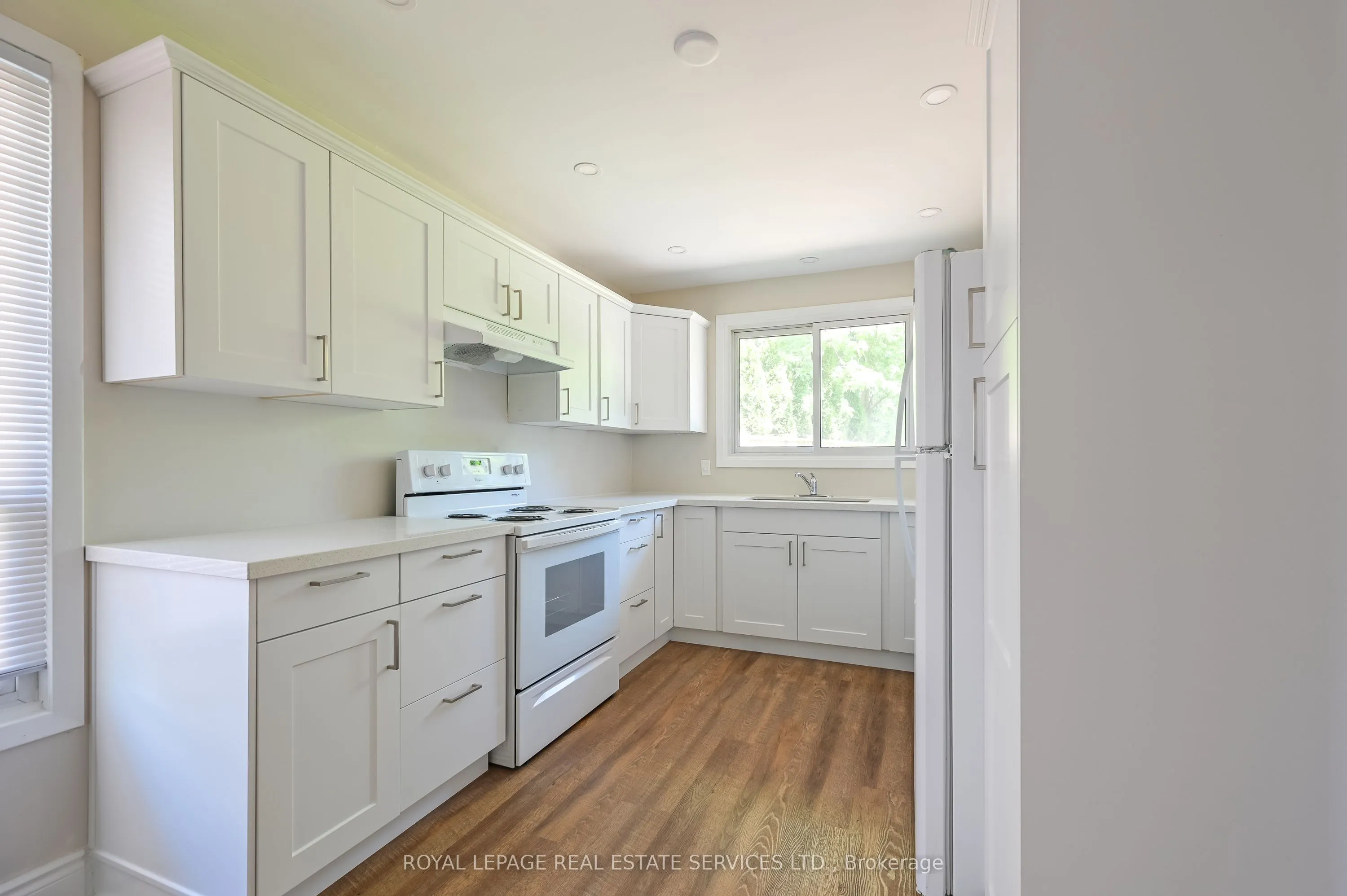 2471 Meadowood Crescent