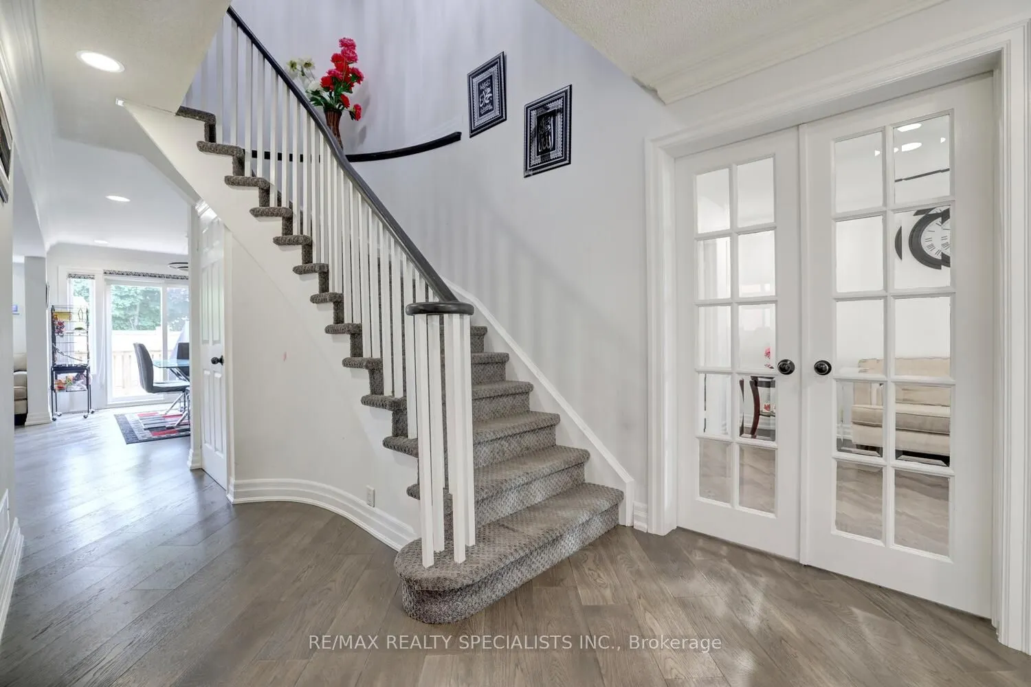 2615 Comet Court