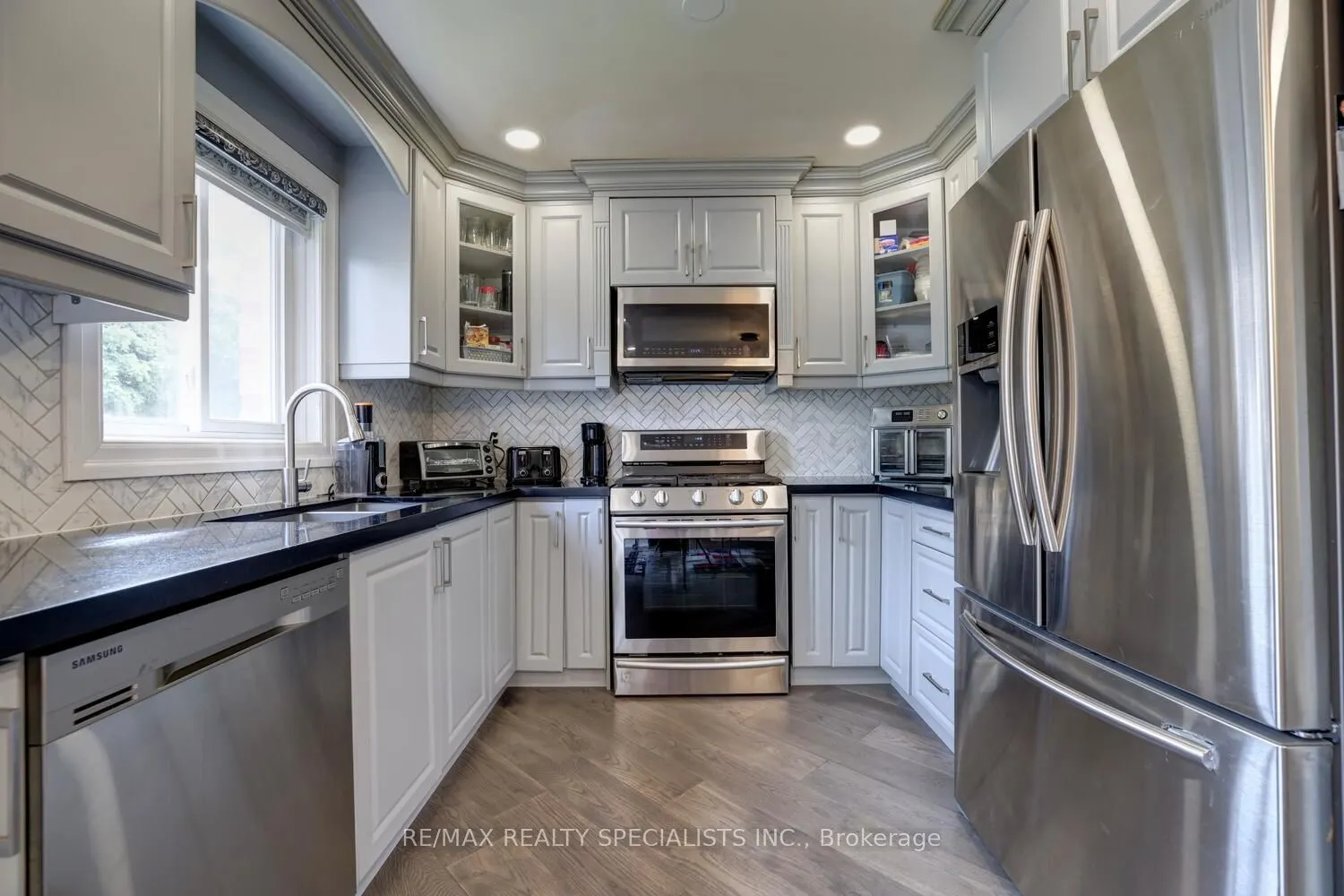 2615 Comet Court
