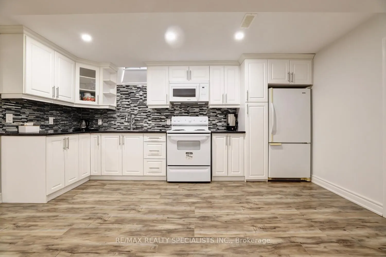 2615 Comet Court