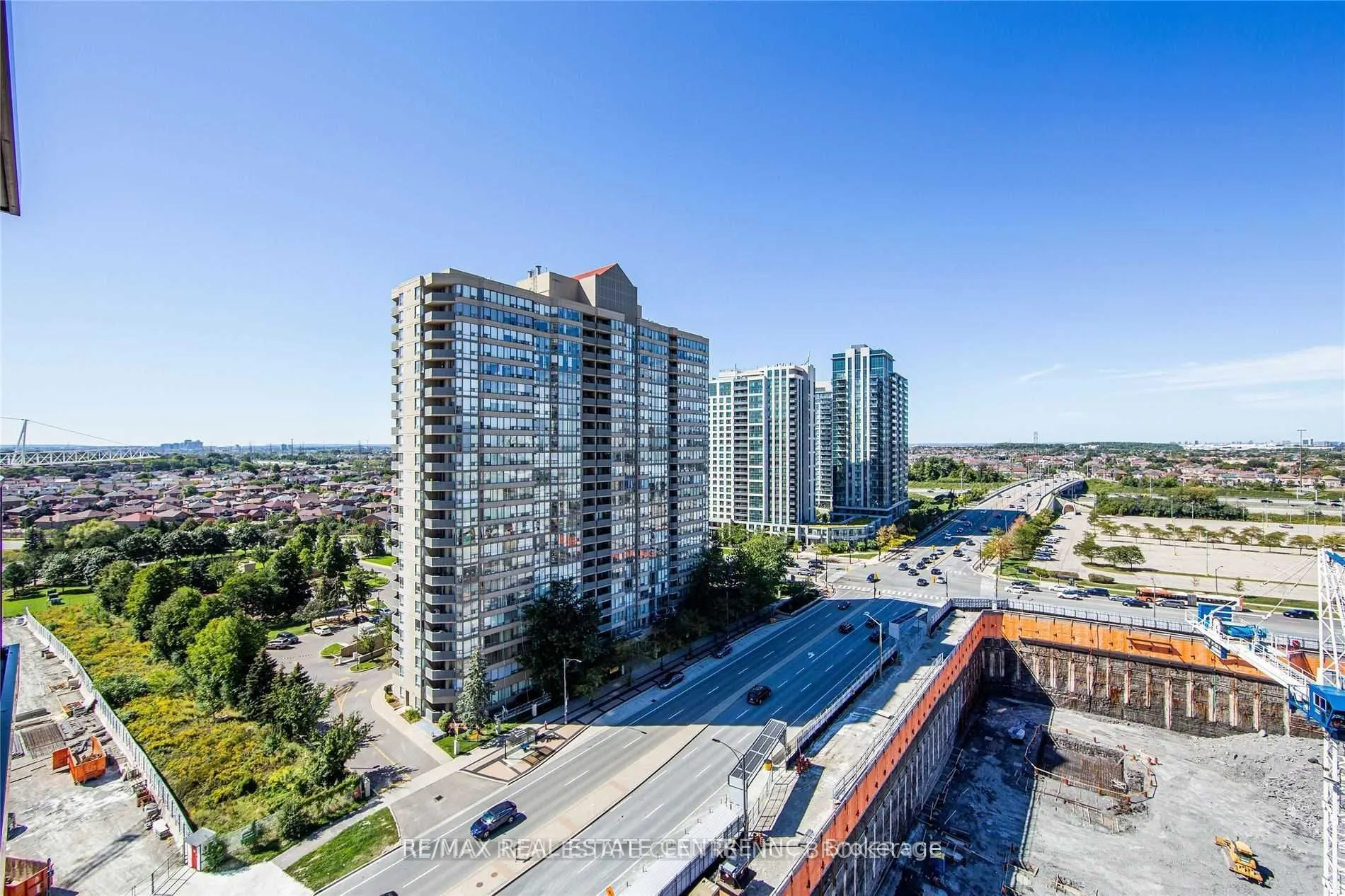 8010 Derry Road W, #805