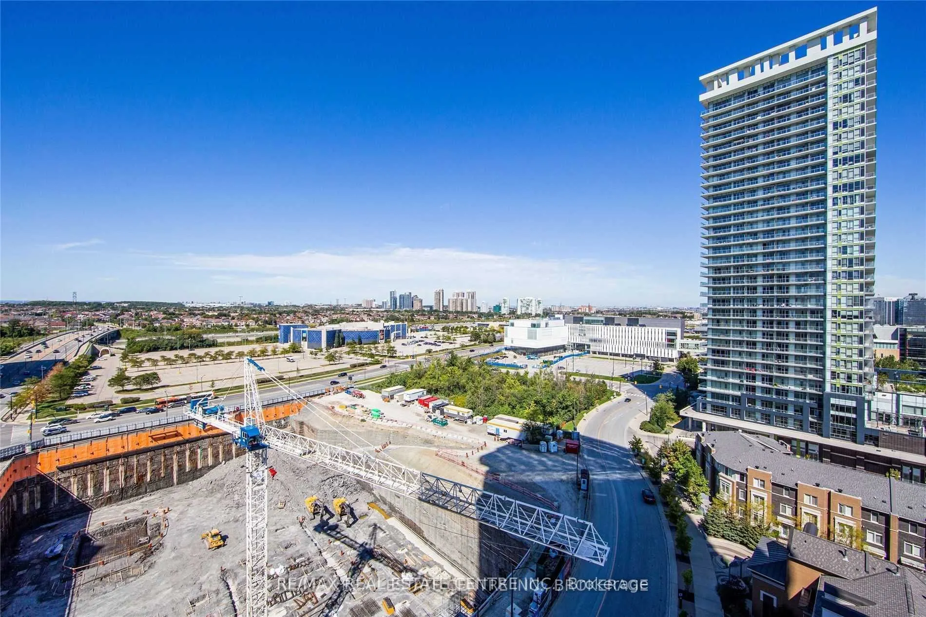 8010 Derry Road W, #805