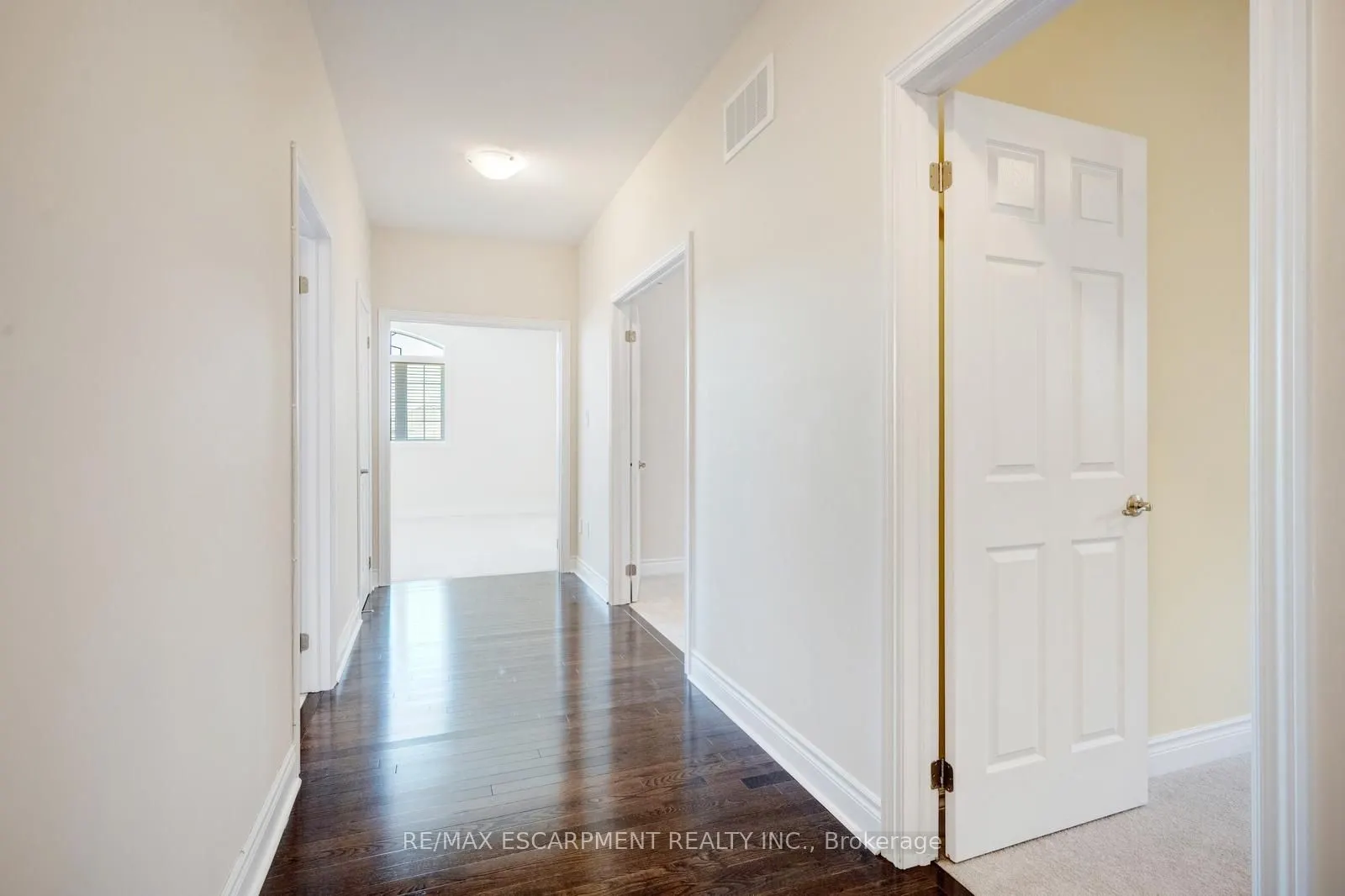 232 Niagara Trail