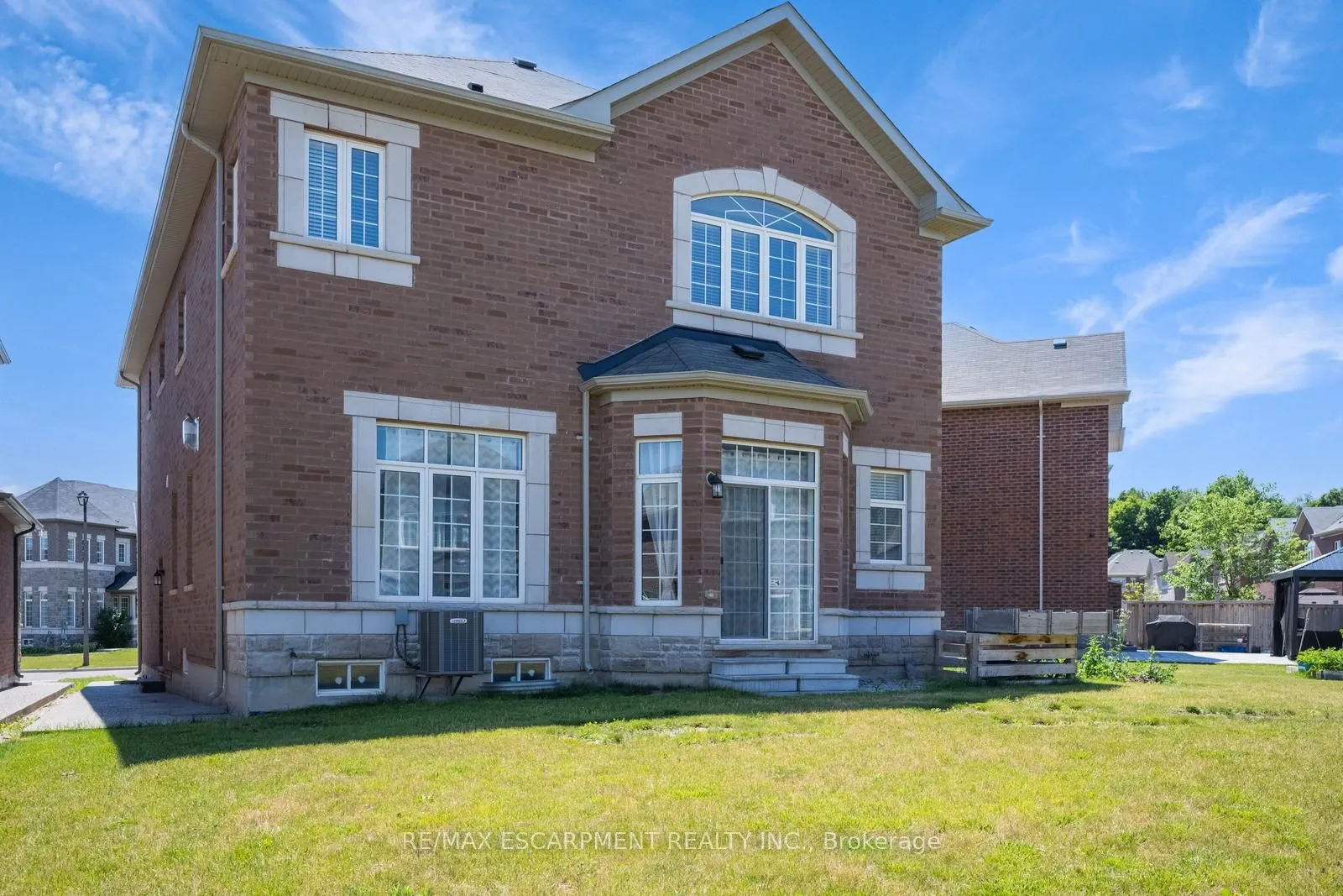 232 Niagara Trail