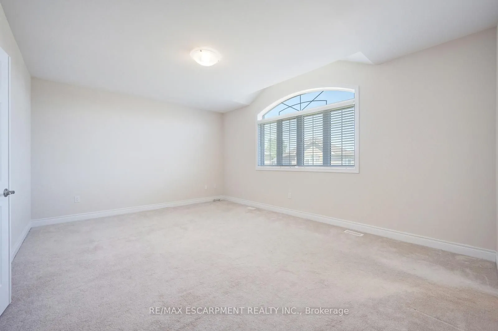 232 Niagara Trail