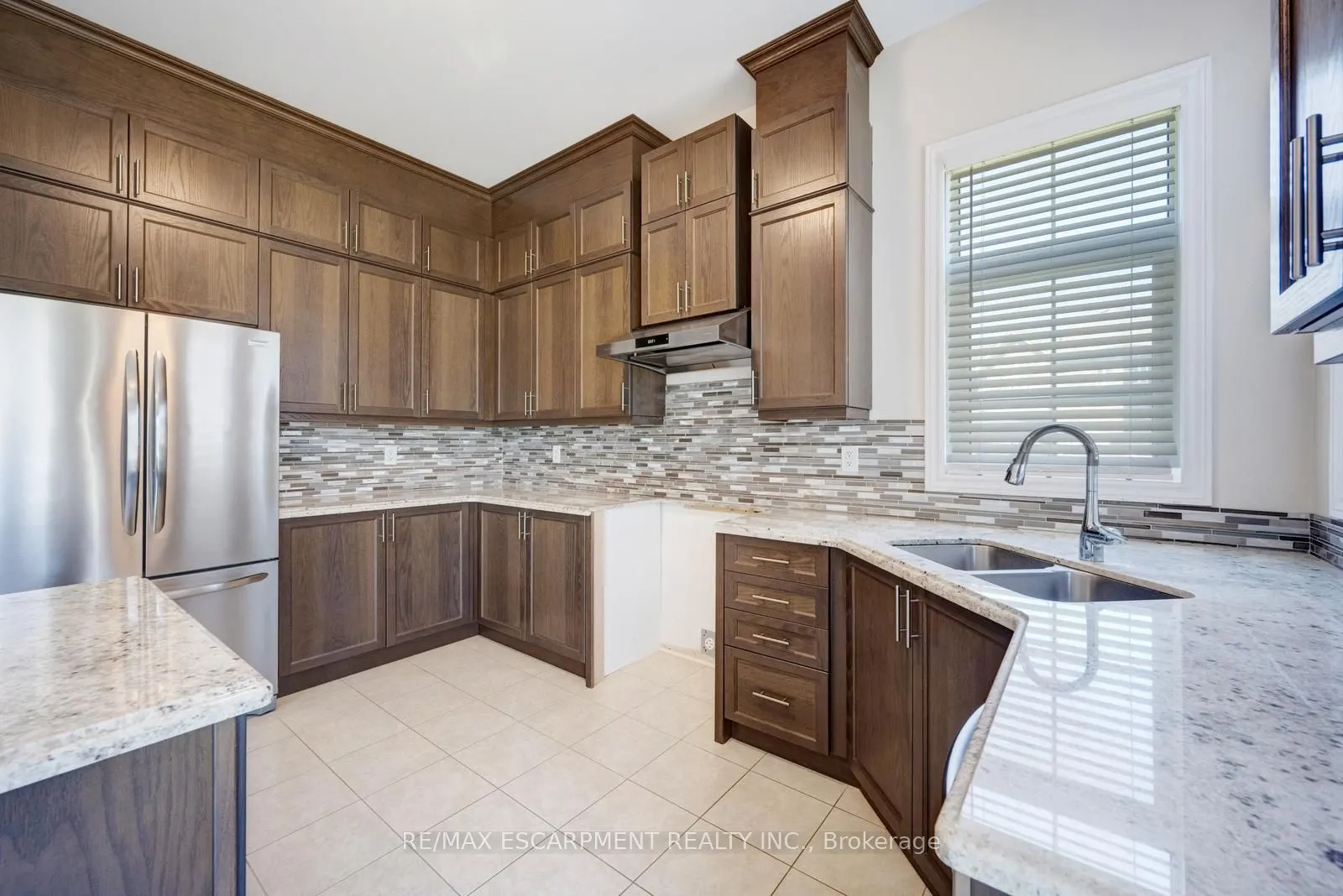 232 Niagara Trail