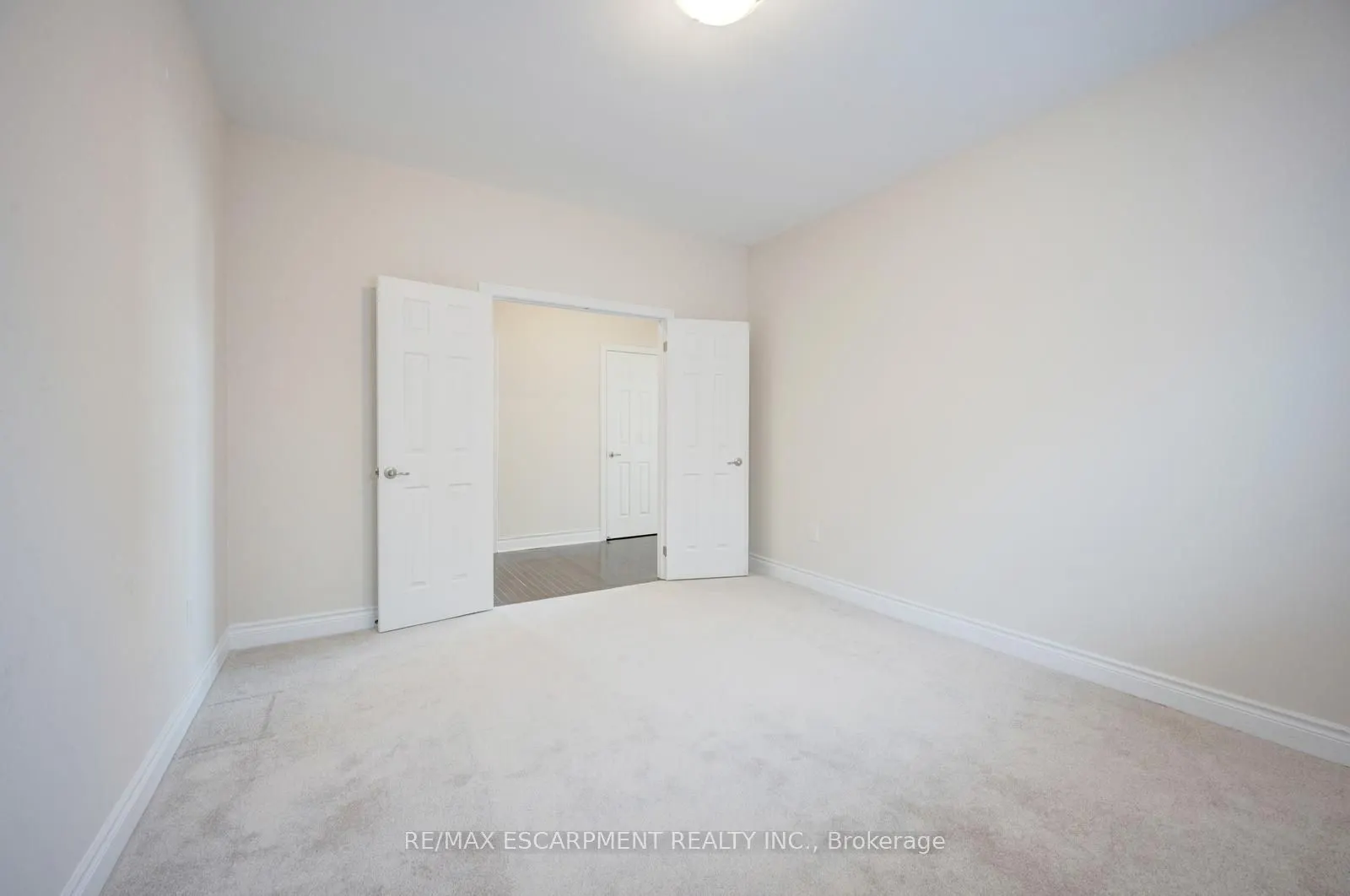 232 Niagara Trail