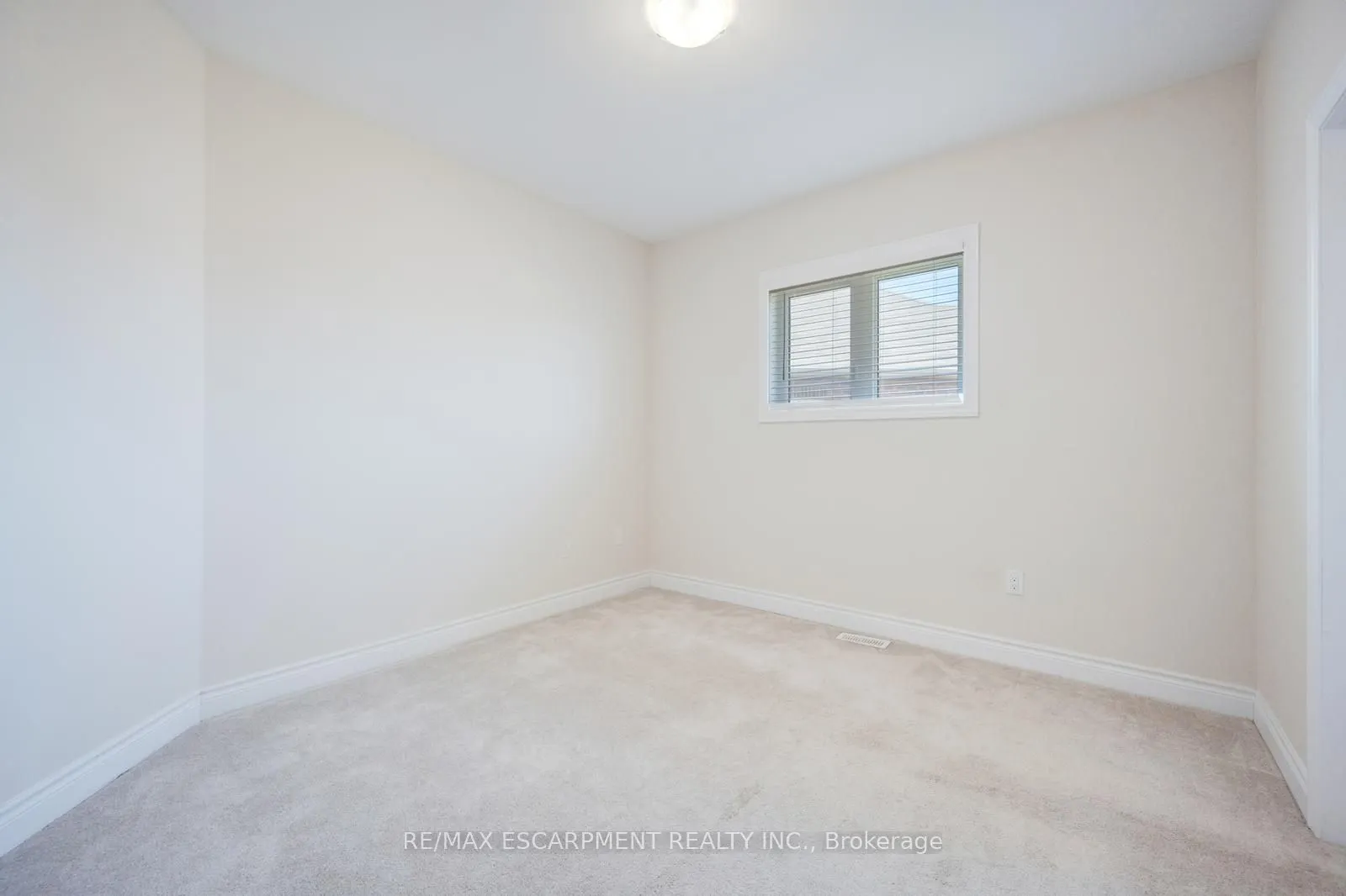 232 Niagara Trail