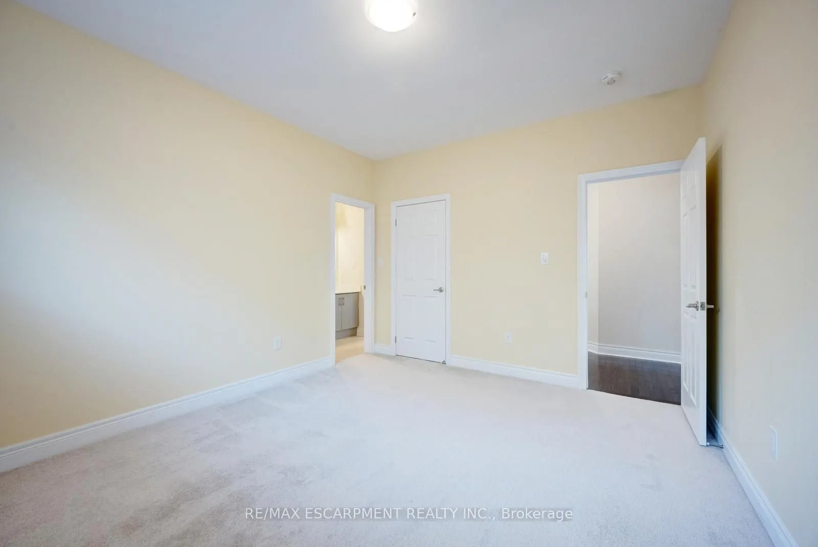 232 Niagara Trail