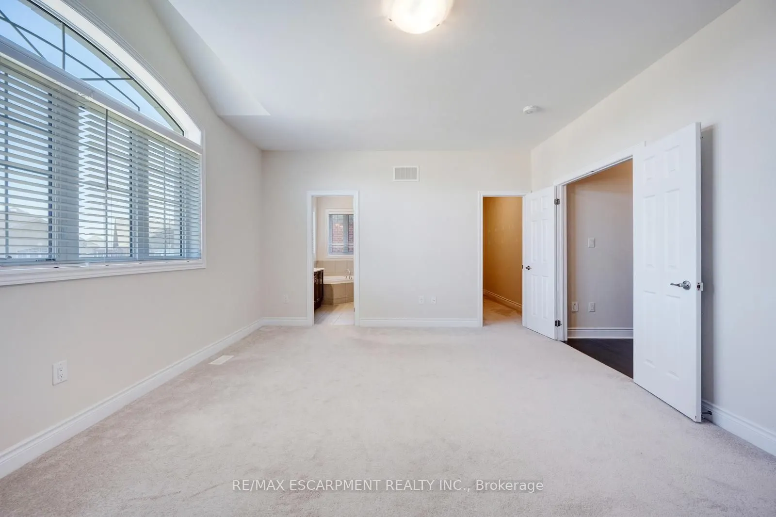 232 Niagara Trail