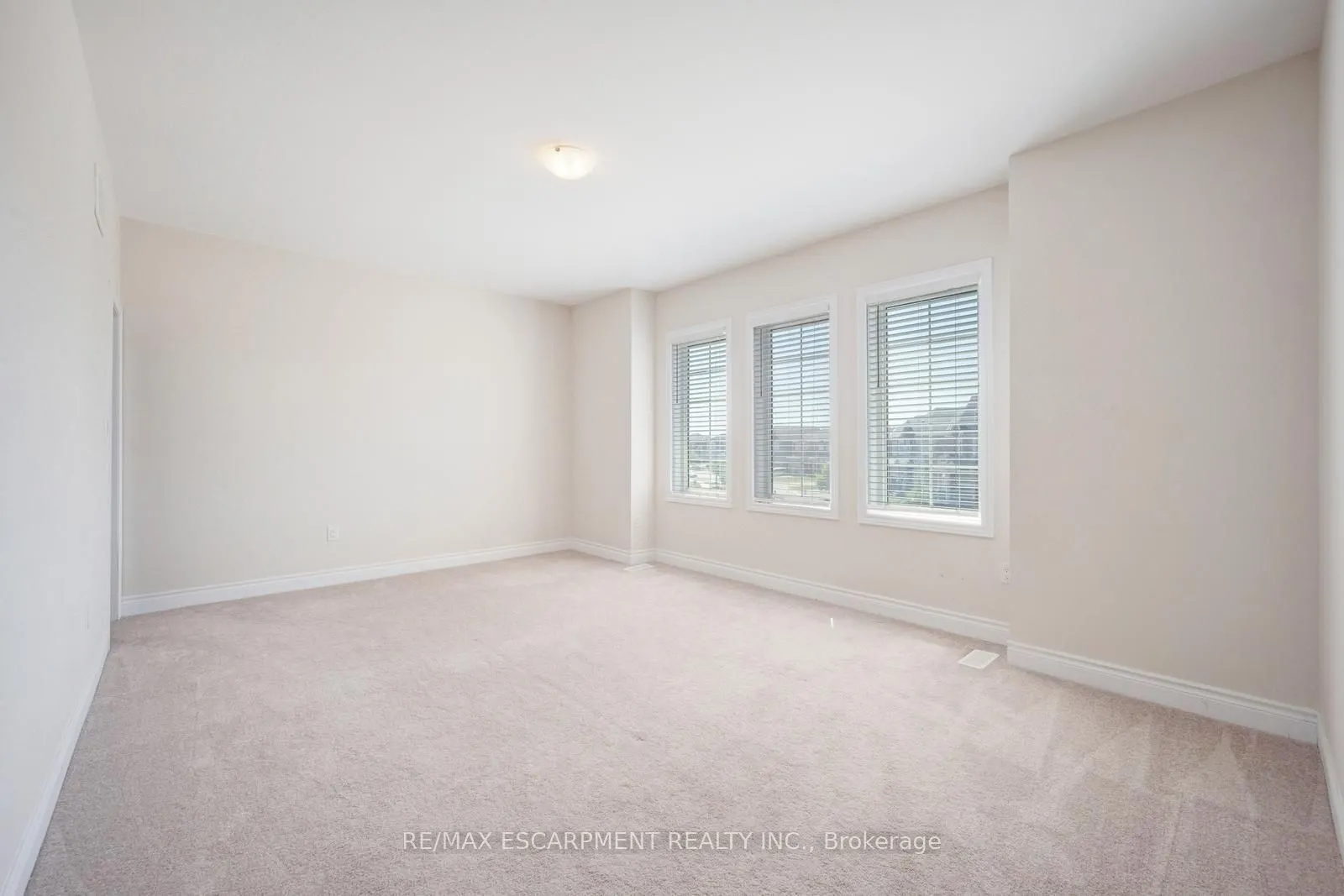 232 Niagara Trail