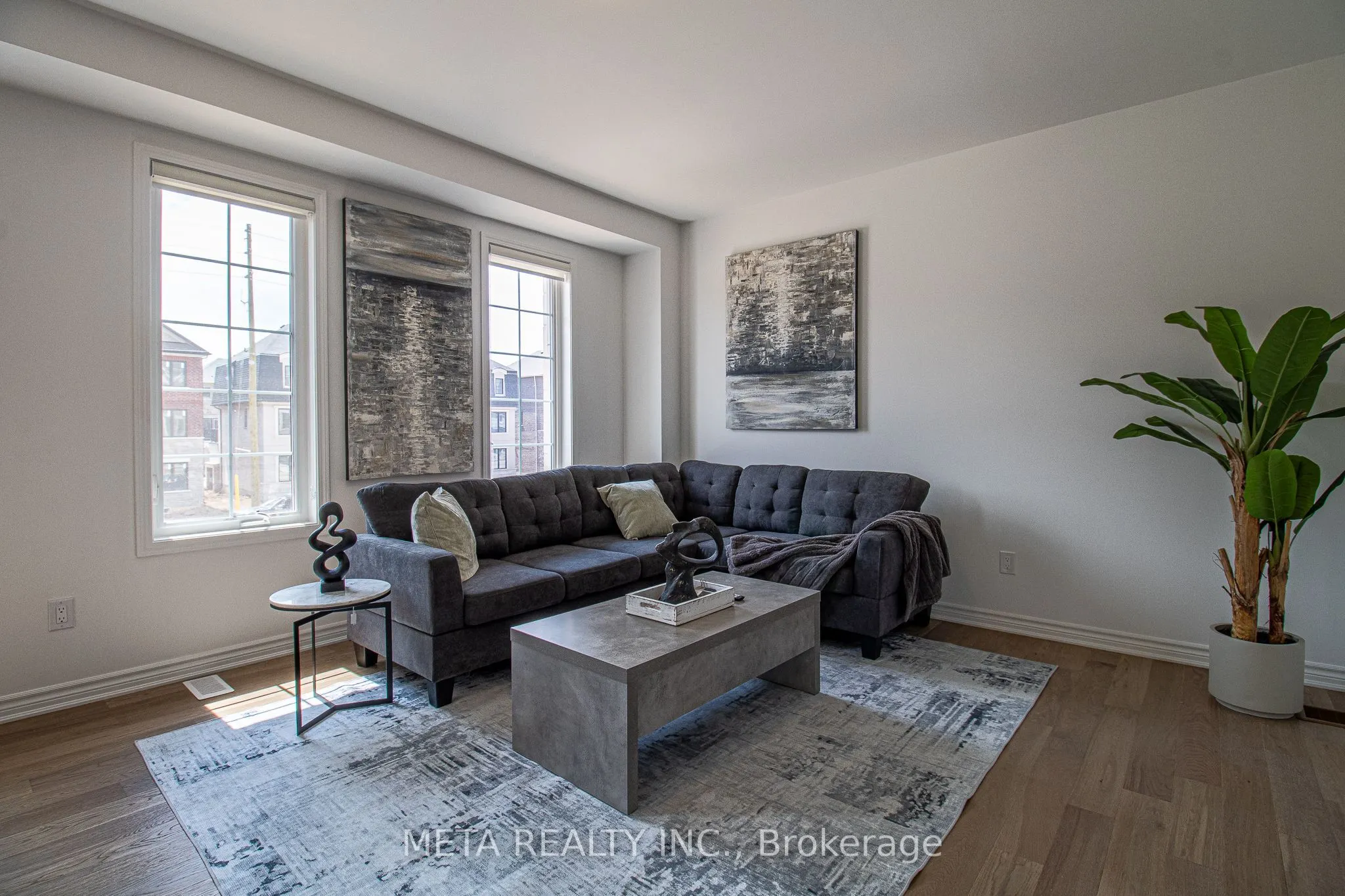 1359 William Halton Parkway