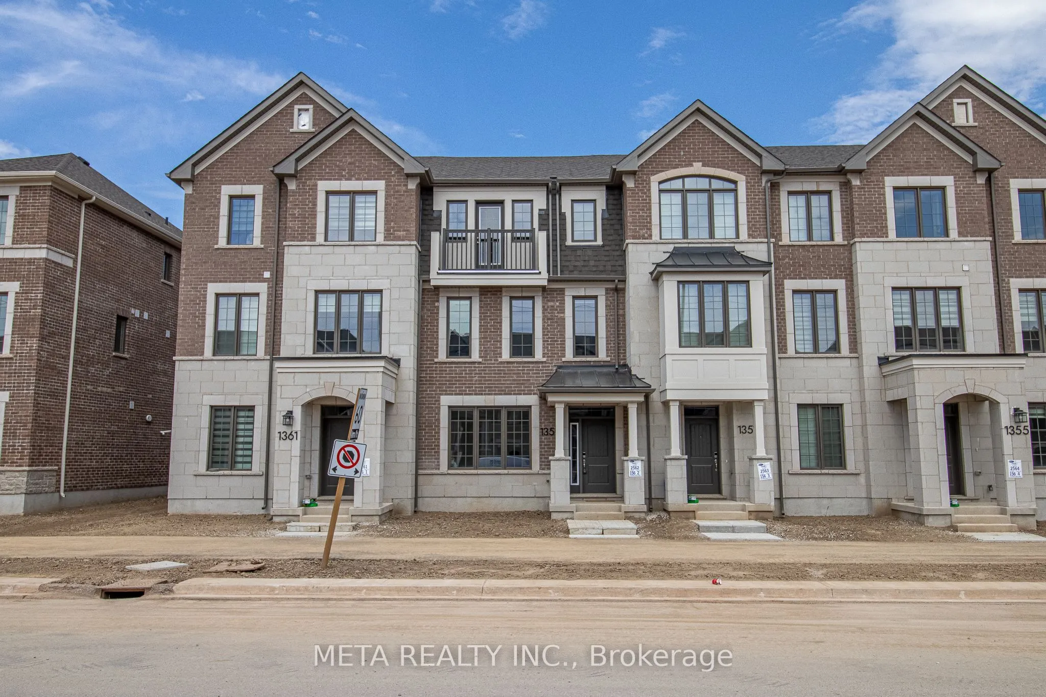 1359 William Halton Parkway