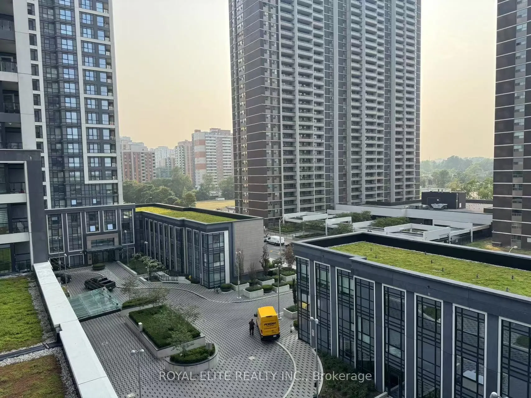5 Mabelle Avenue, #531