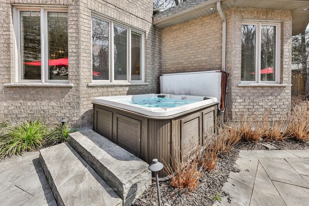 1502 Crescent Road