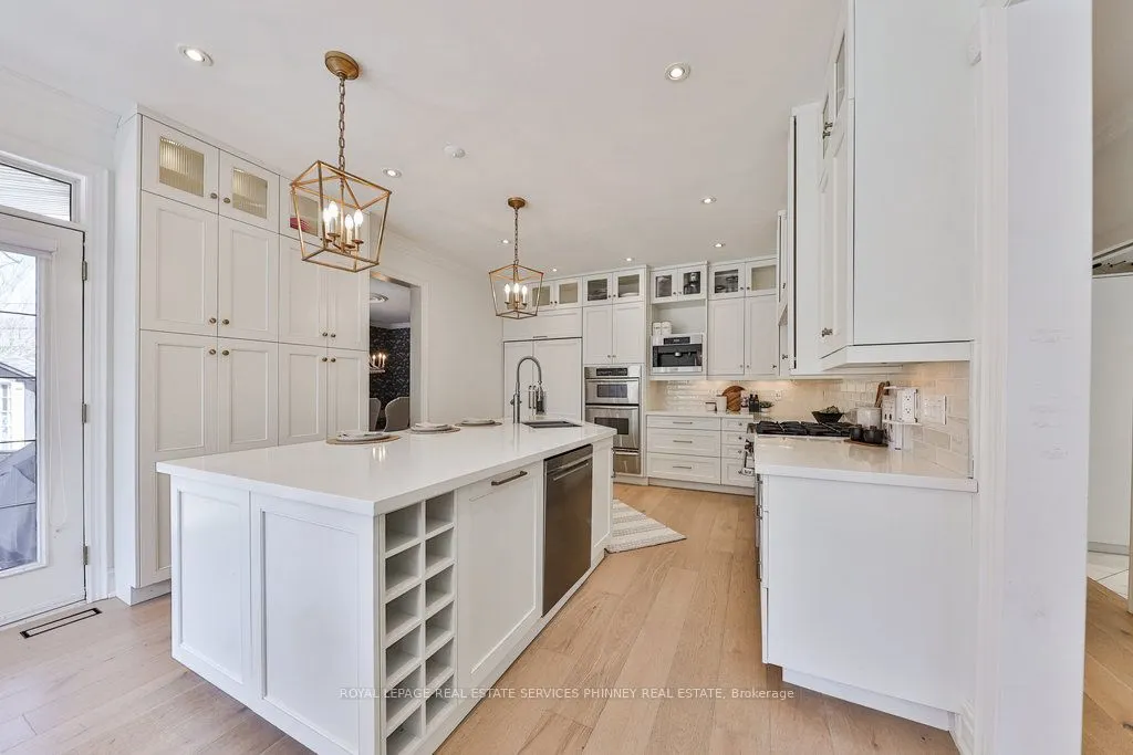 1502 Crescent Road