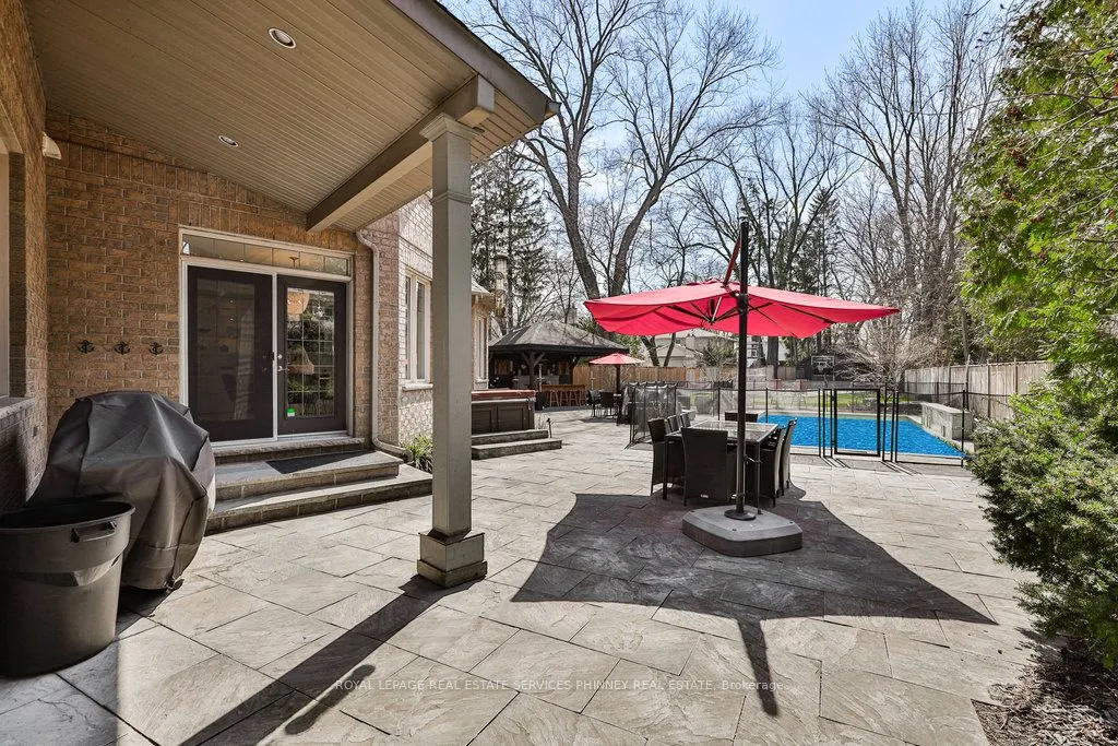 1502 Crescent Road