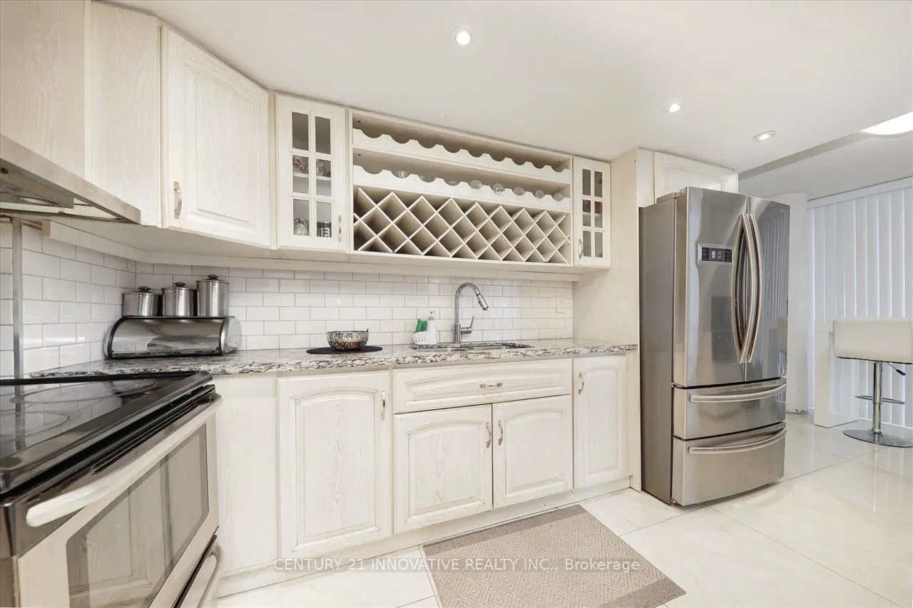 10 Markbrook Lane, #1004