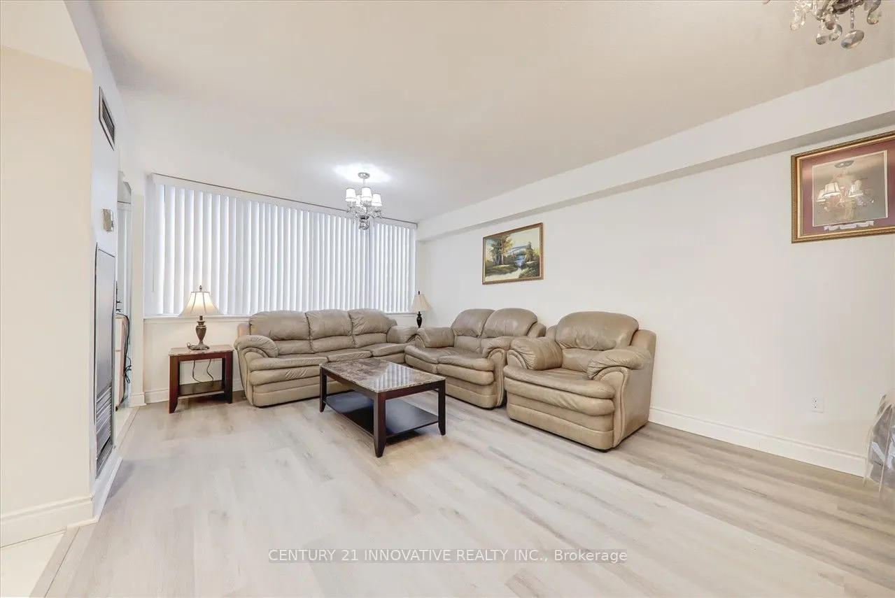 10 Markbrook Lane, #1004