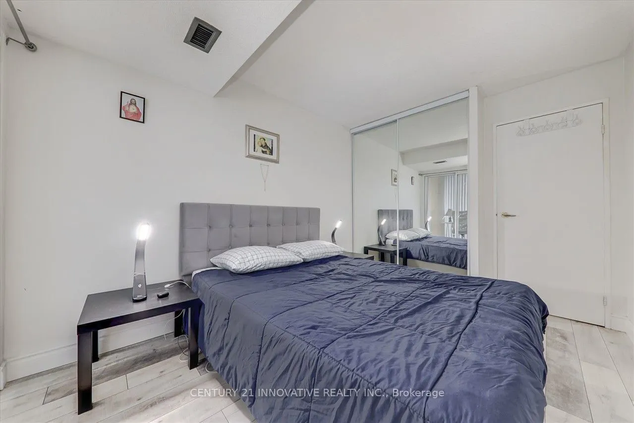 10 Markbrook Lane, #1004