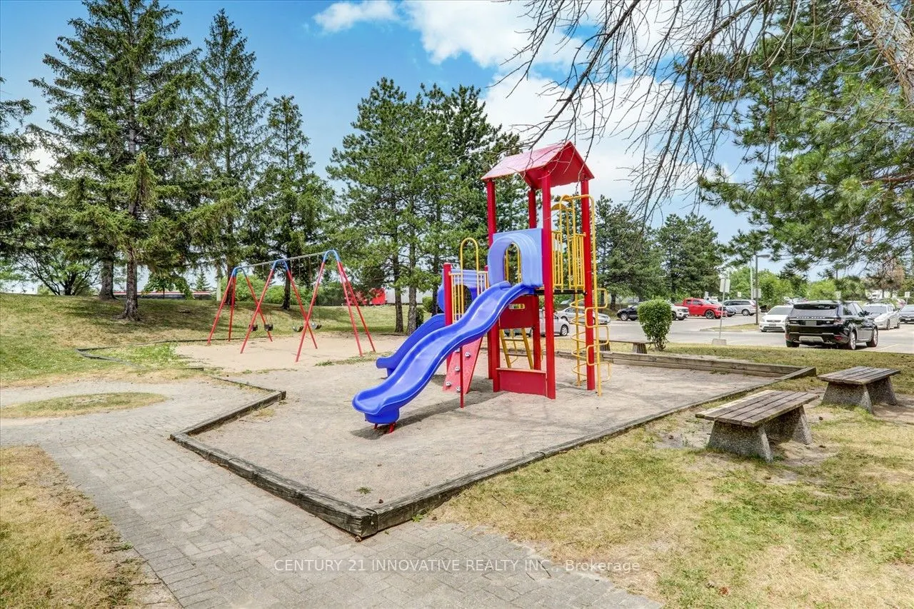 10 Markbrook Lane, #1004