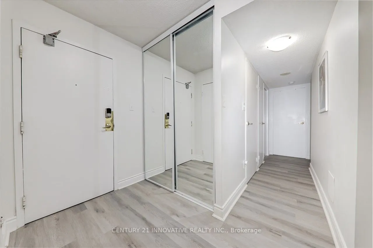 10 Markbrook Lane, #1004