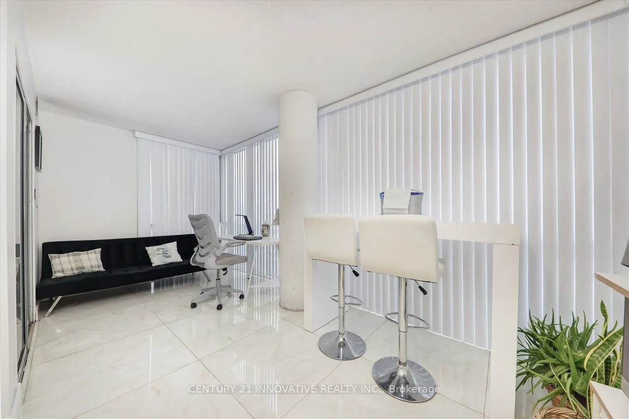10 Markbrook Lane, #1004